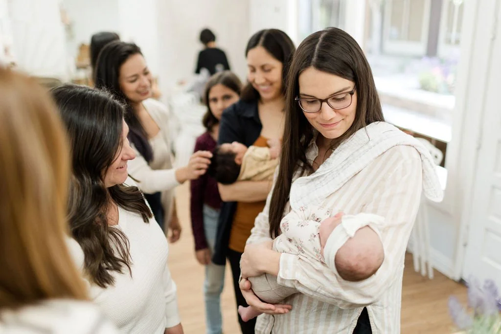 Lactation Consultant leading a group of moms who breastfeed and bottle feed their babies at Breastfeeding Center of Orange County