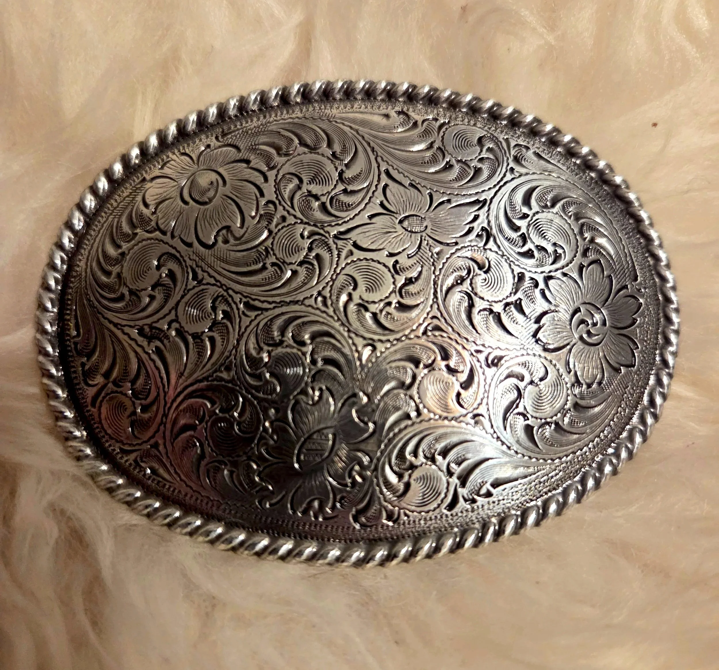 Belt Buckle : Western Engraved