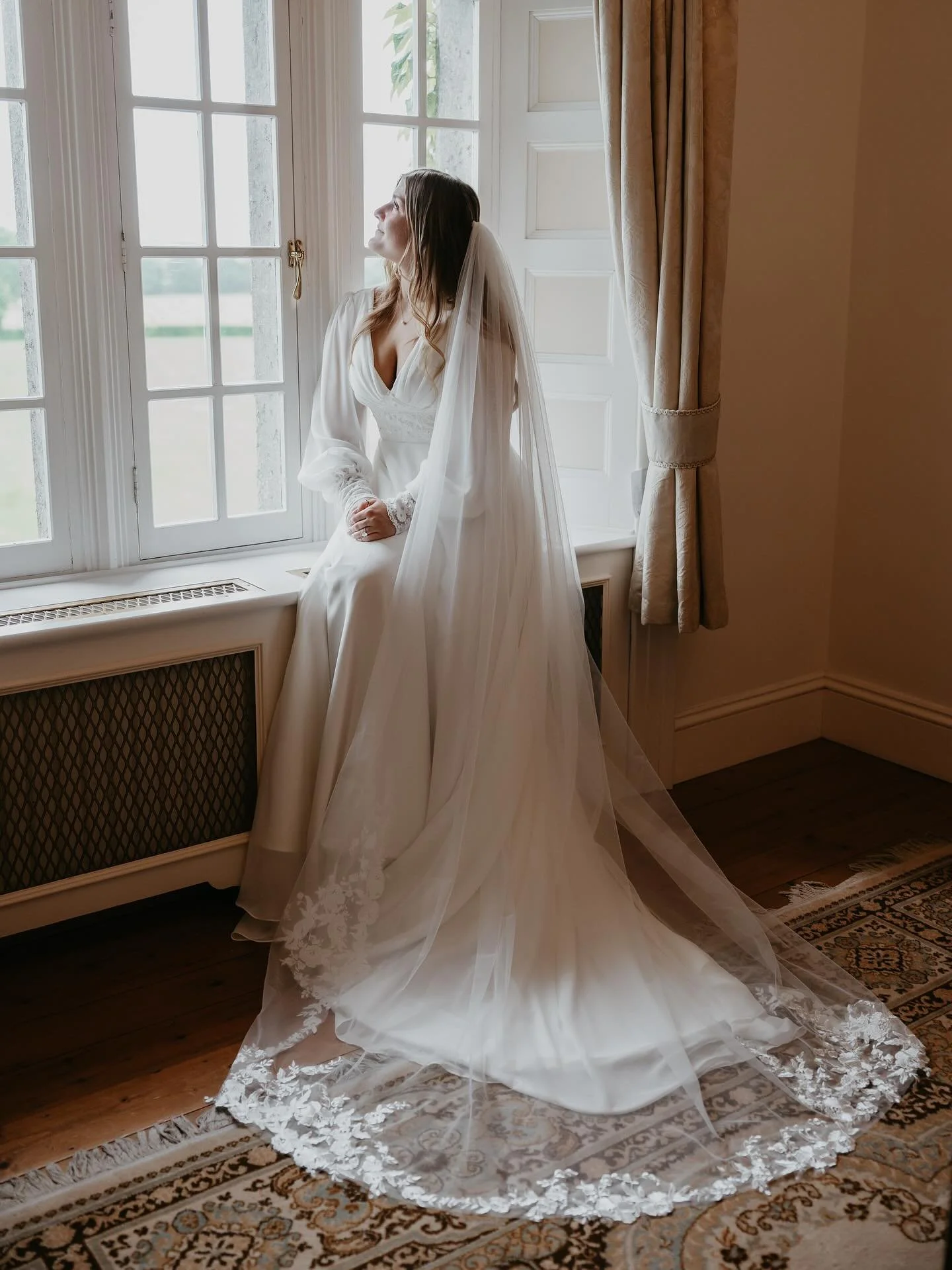 What’s better than getting ready in a castle ? π°πΌ‍βοΈπ
π»