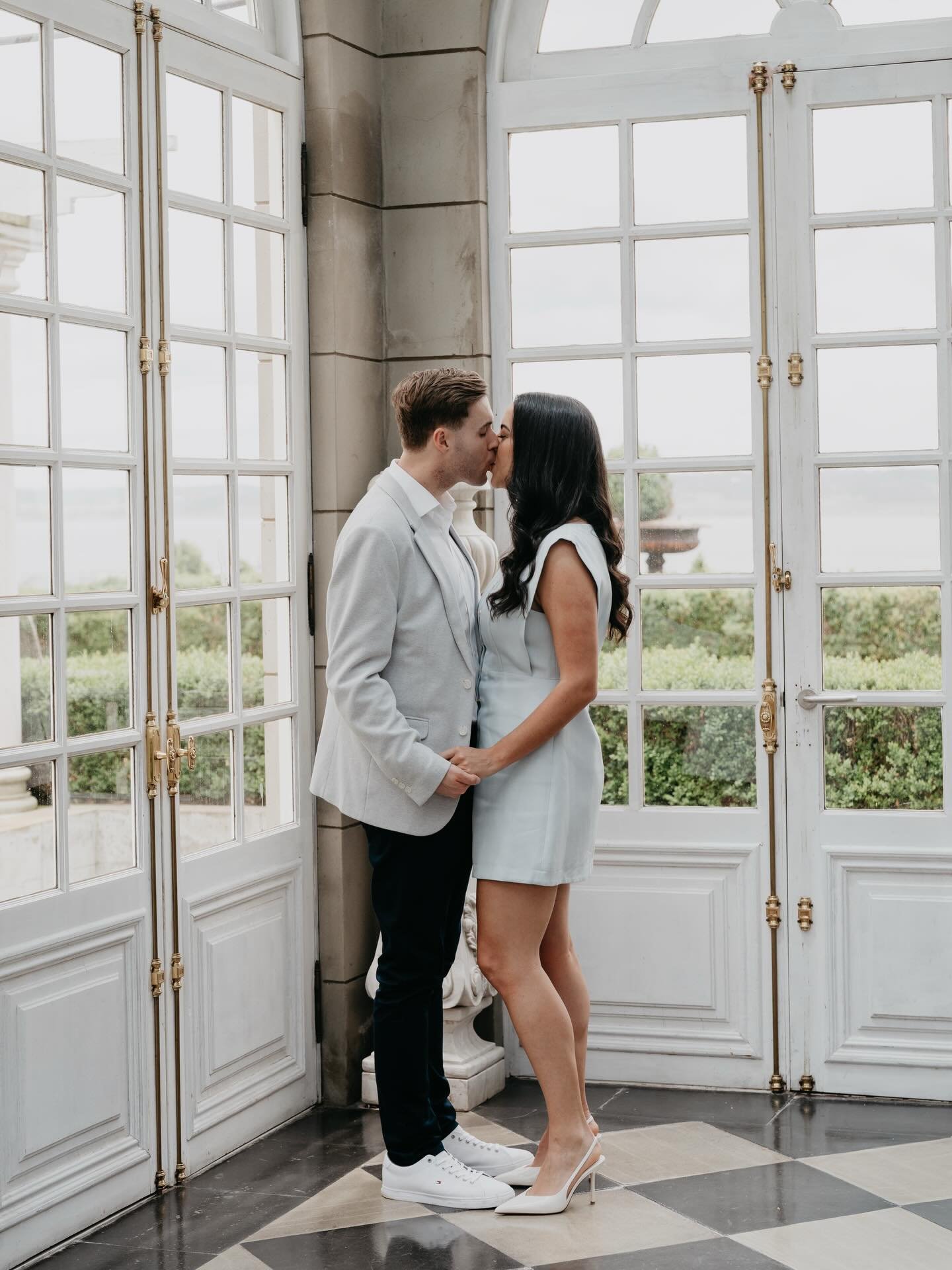 Nik &amp; Monique 🤍

An unforgettable proposal at the stunning Campbell Point House near Geelong. The perfect setting to celebrate a beautiful new chapter. 💍✨

#geelongweddingphotographer #engagementphotographer #campbellpointhouse #engaged
