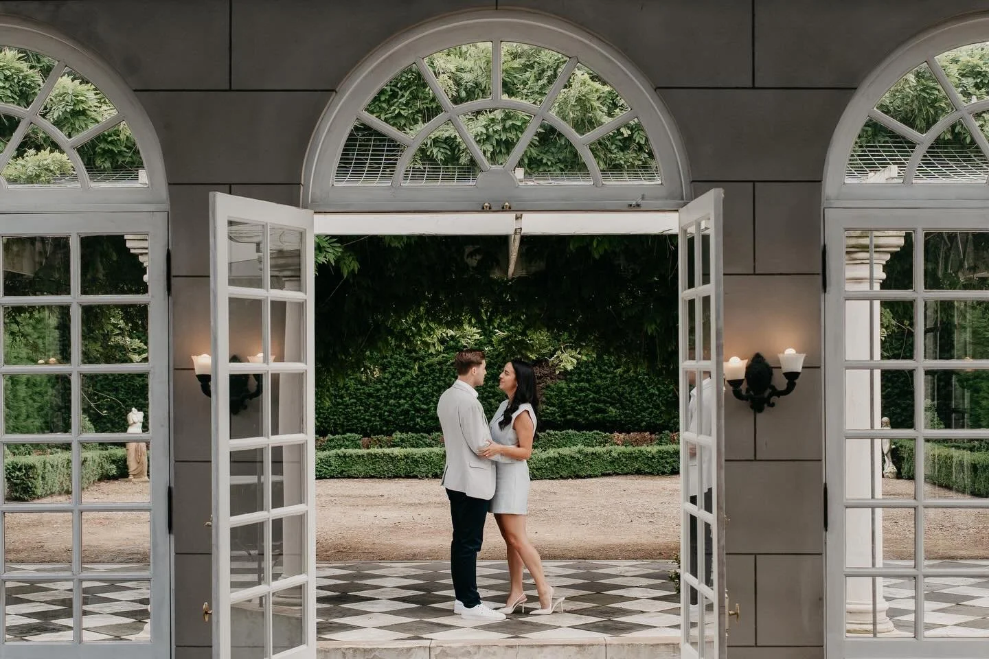 @campbellpointhouse boasts true elegance for a wedding or engagement shoot backdrop 🥂✨

#geelongengagementphotographer #engagementphotos #campbellpointhouse #geelongweddingphotographer