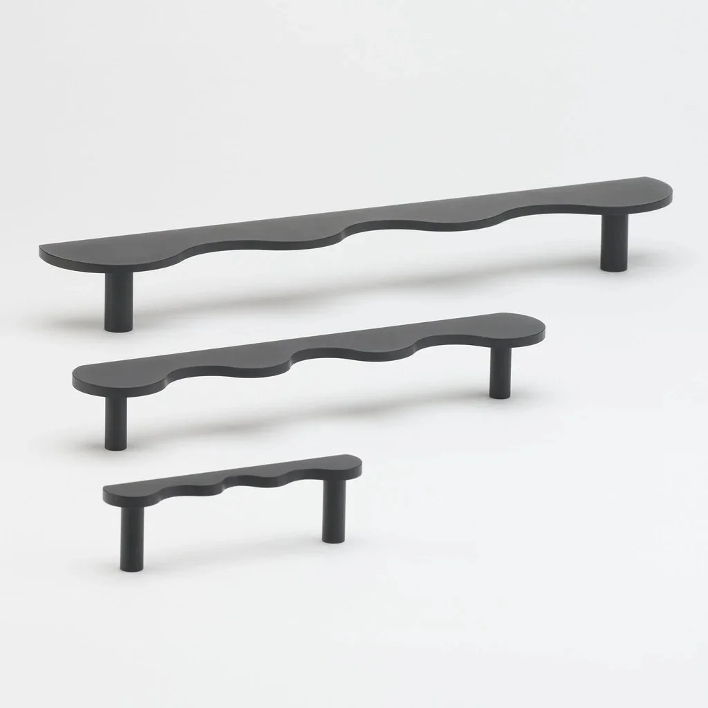 lo-and-co-karu-folk-studio-black-pull-3-sizes-shopify_1024x1024.jpg