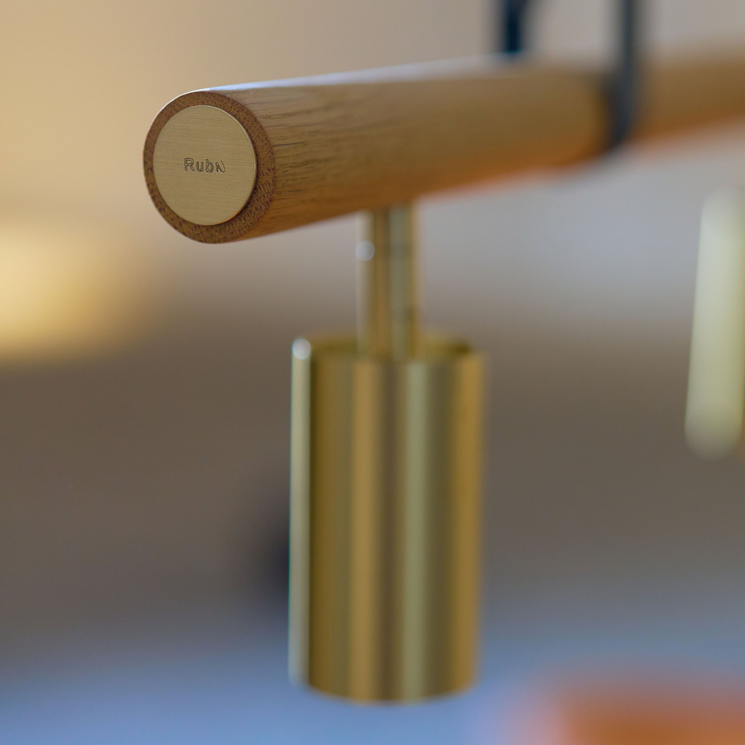 Long_John_Wood_Oak_Detail_Web.jpg