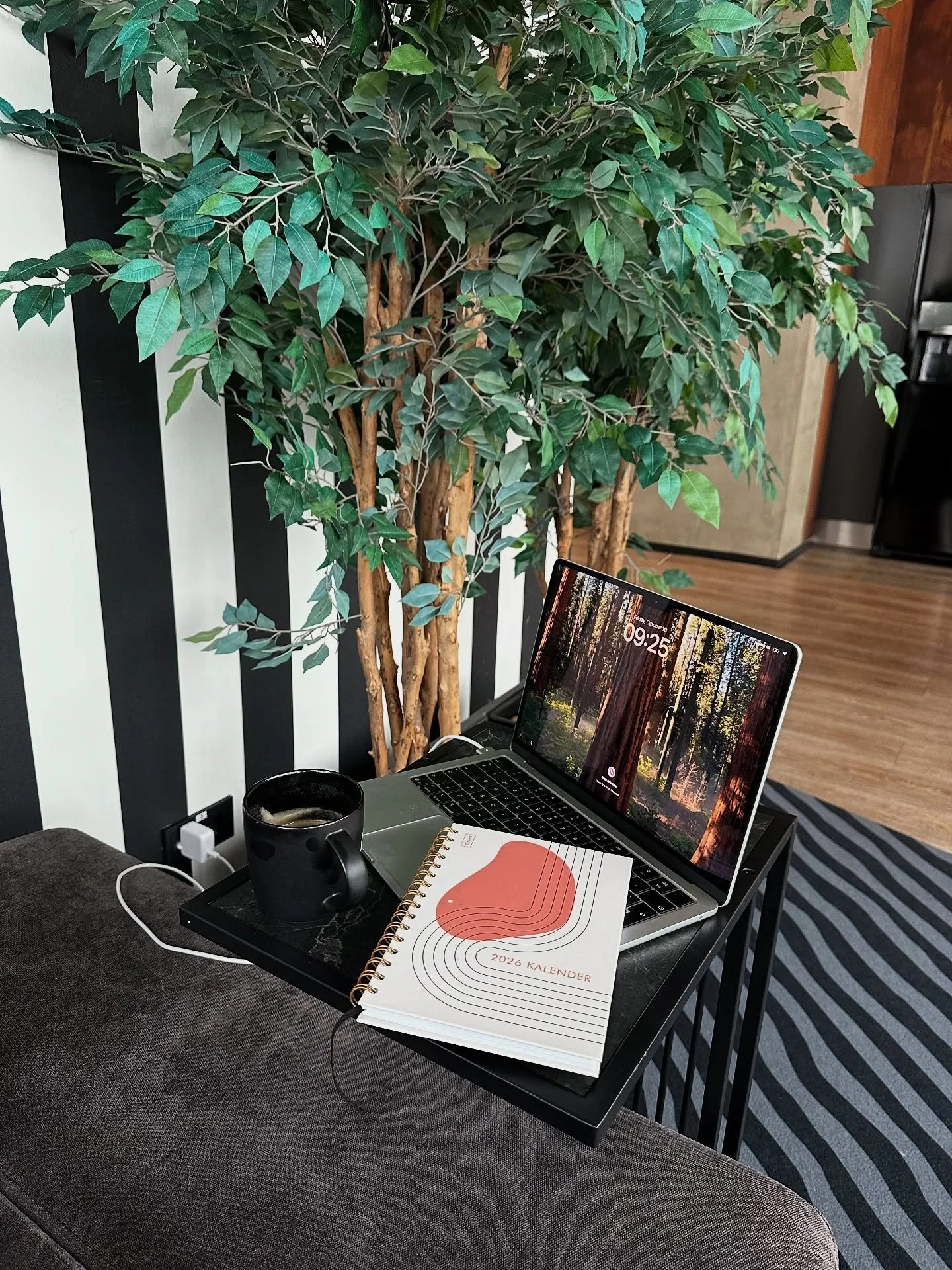 T&auml;nane vihmane hommik tekitas tunde, et on &otilde;ige aeg hakata 2026. aasta eesm&auml;rke ja plaane kirja panema. Hea, et @sirvi.eu valikust oli see kaunis m&auml;rkmik juba varakult v&auml;lja valitud &ndash; n&uuml;&uuml;d saavad m&otilde;tt