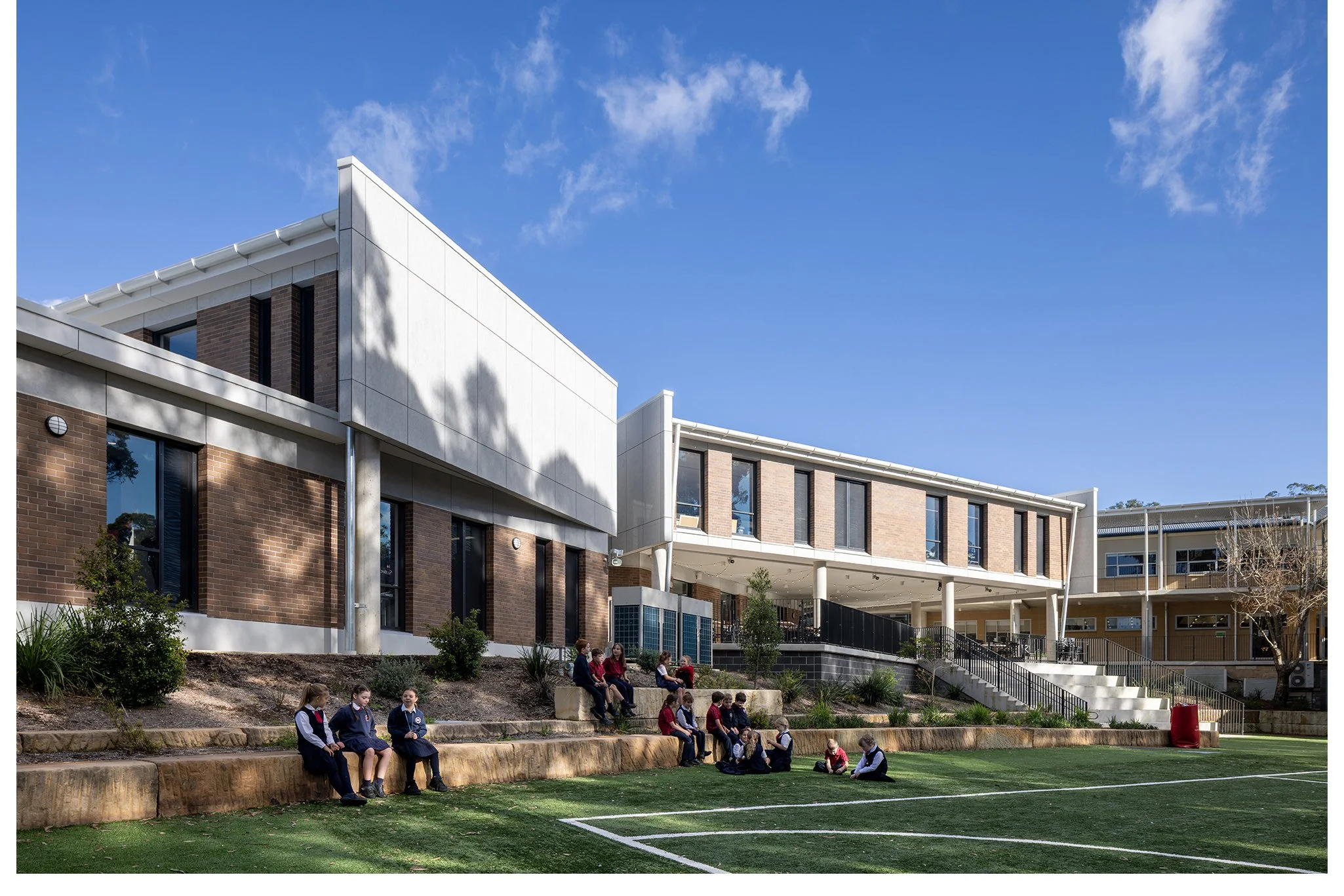BowGoold_WycliffeChristianSchool_Warrimoo_02.jpg