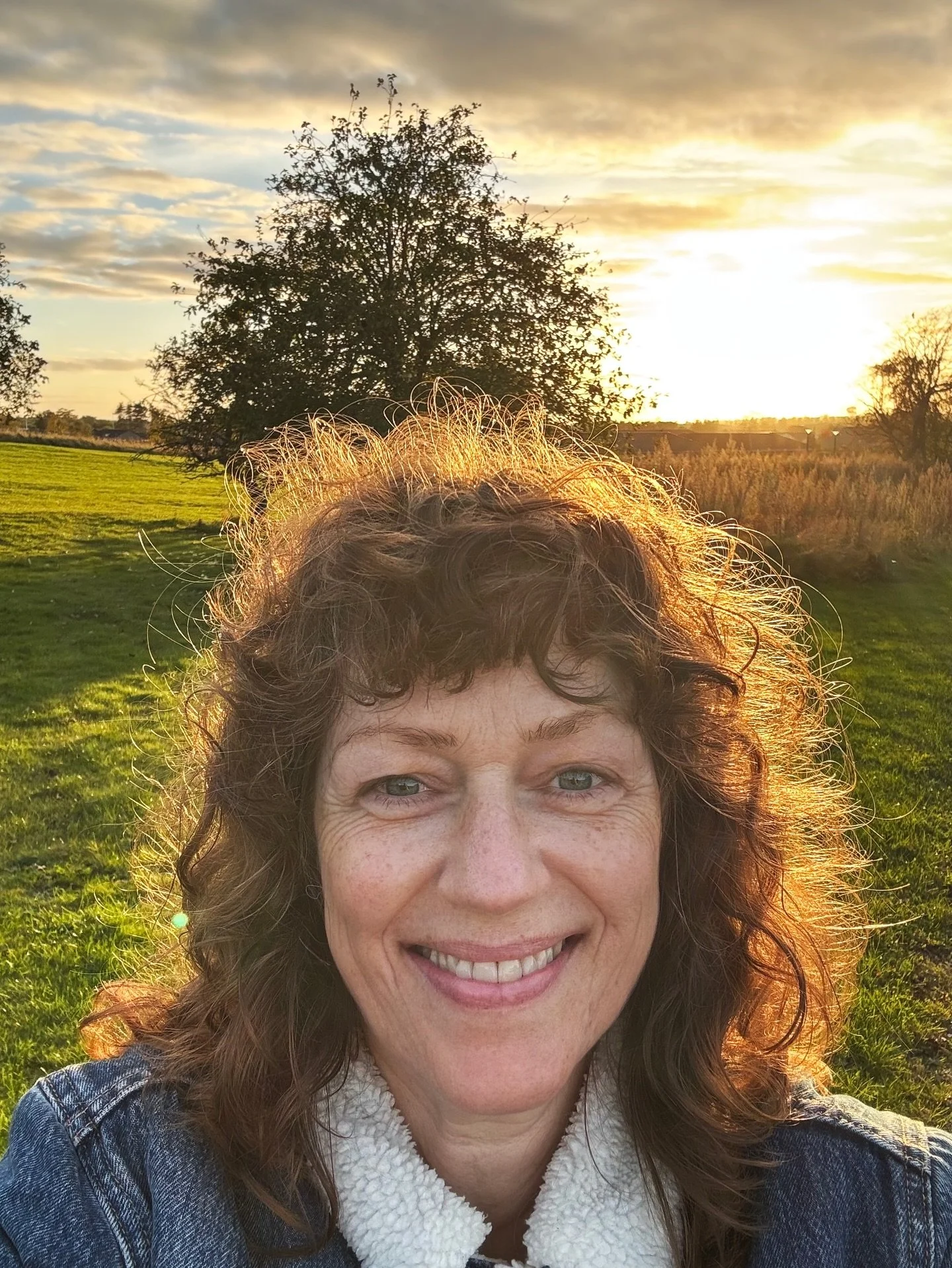 Hvordan er dine relationer? M&aring;ske bringer nogle relationer smilet frem p&aring; dine l&aelig;ber mens andre over tid skaber bekymringslinjer i dit ansigt.

Du kan have relationer, som er dine livsvidner og andre relationer som er betydningsfuld