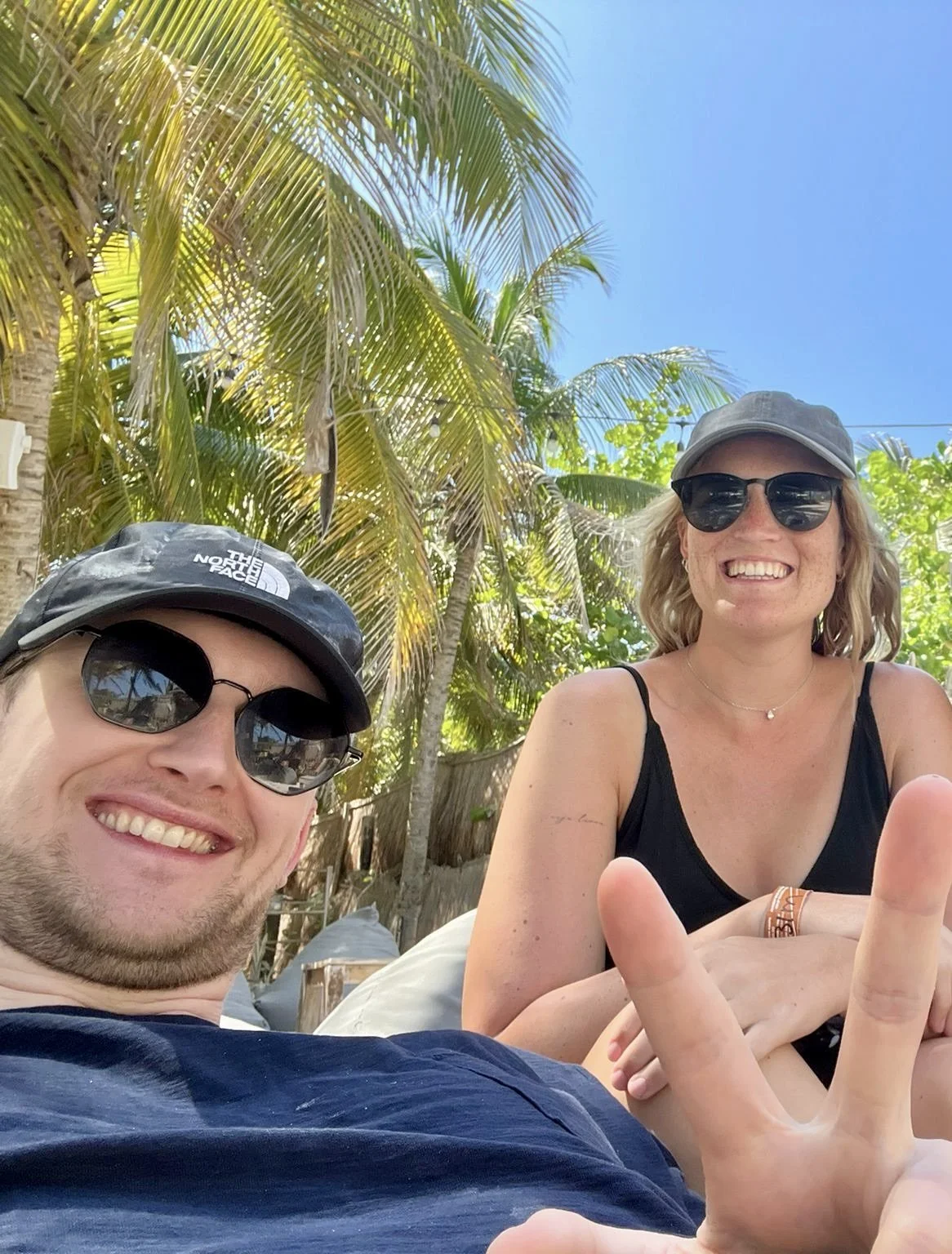 Cinco Beach Club - Playa Paraiso