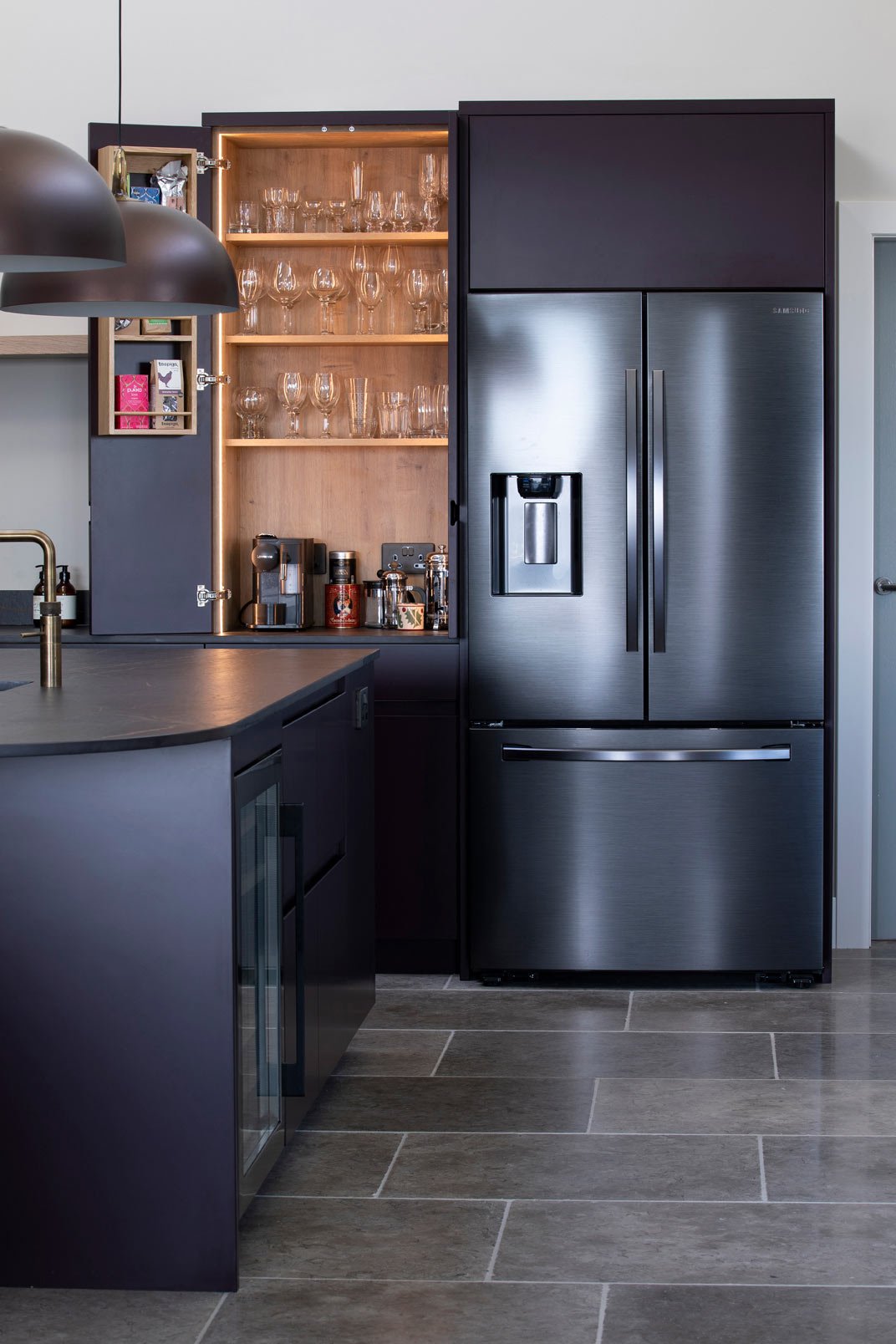 Modern Monochrome 04