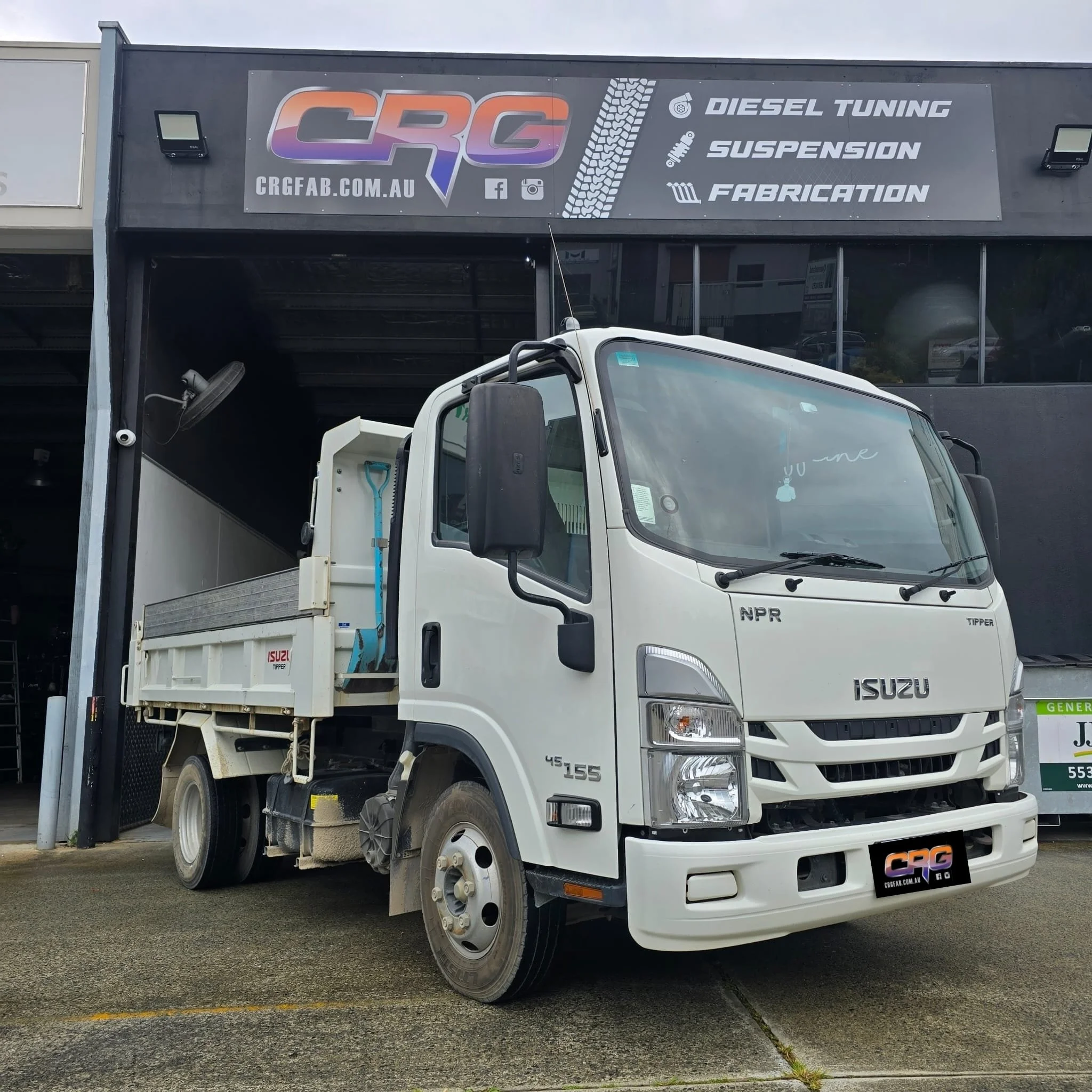400NM😲
The little Tipper Truck that could!! 

Isuzu NPR tipper 4.5tone manual... Might not need the tipper Bit anymore. 

🙄Standard power was 101hp
😐Standard torque 392nm
 
😀Tuned power 214hp 111% more  power 
😲Tuned torque 775nm  that's 98% mor