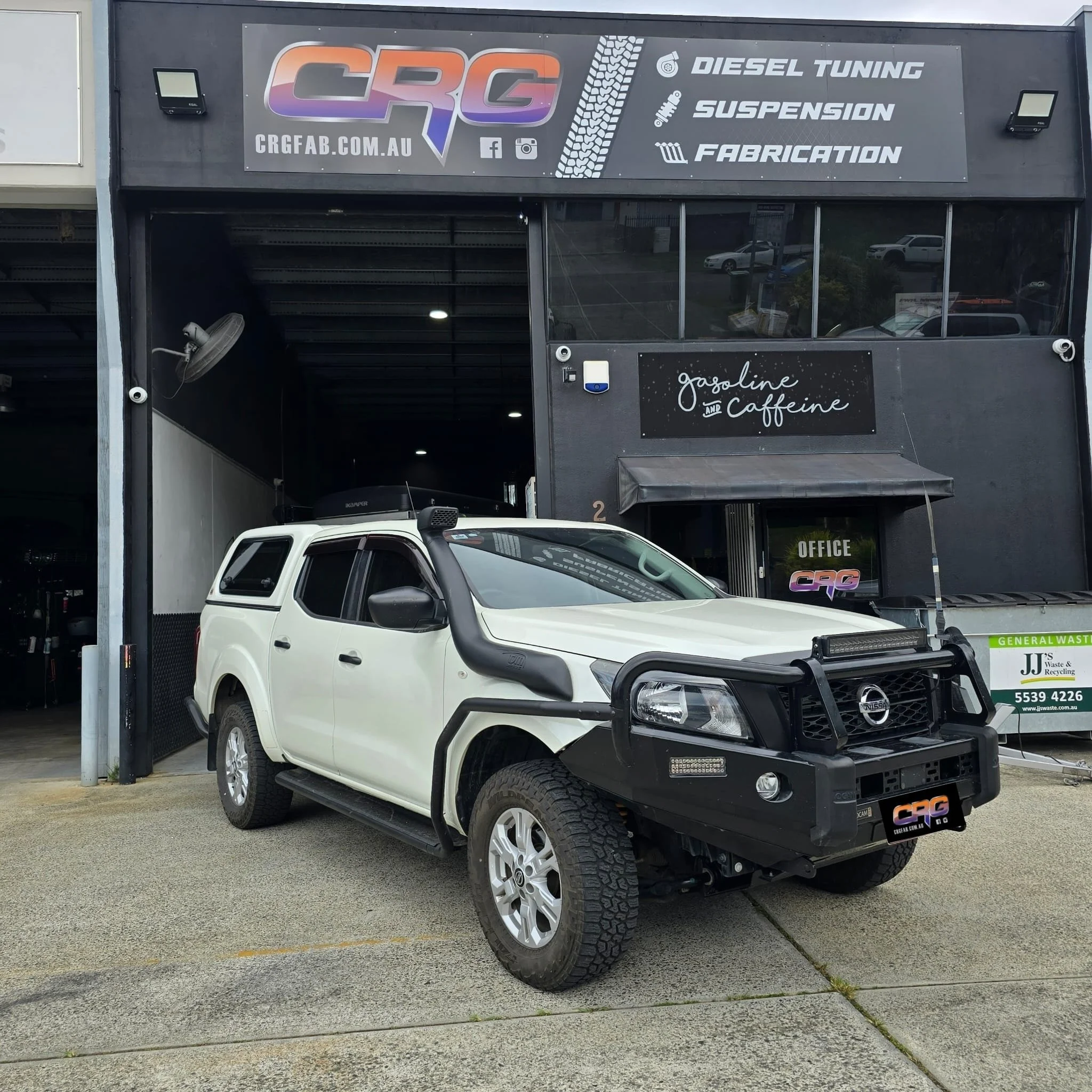 60000km NP300. Looked like the perfect purchase with A hand full of quality big name Mods had been done. 

But I the three hour drive home it was found to be stuck in limp Mode and pumping white Smoke and... Ye Well. Thats not ideal. 

Limped it's wa