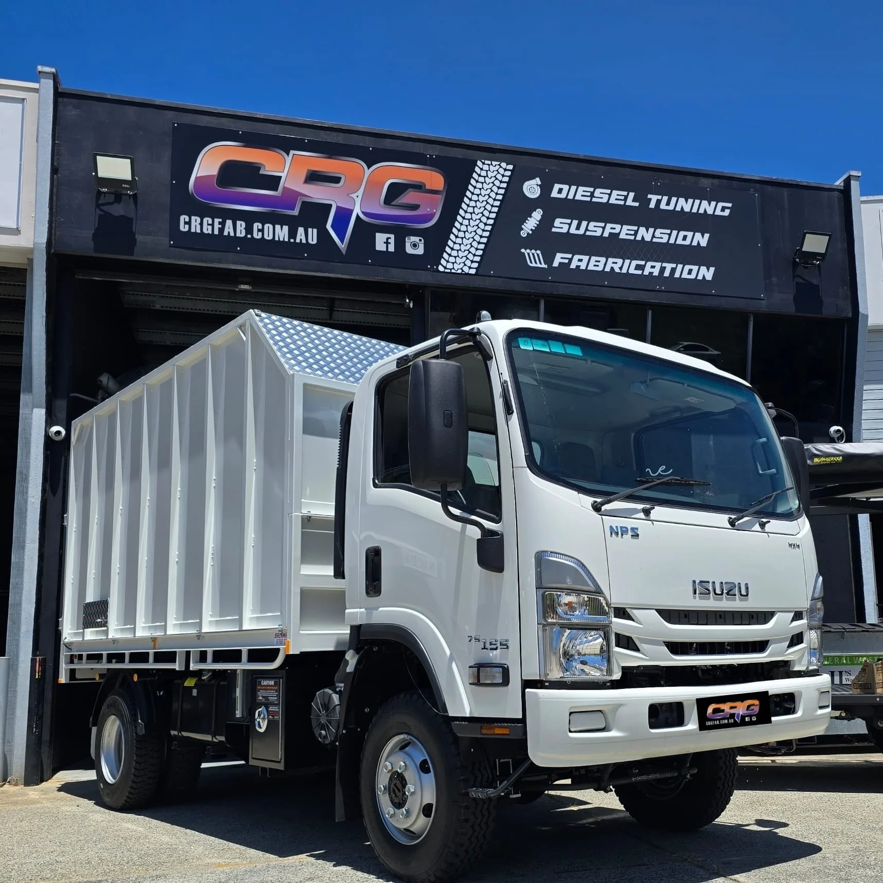 Oooh NPS got its Big boy pants ON NOW!!! 

Near new Isuzu NPS truck. Laying down numbers.  Sitting Quite heavy with the all Steel rear standard power really doesn't like the weight. 

🙄Standard power was 71hp horse power
😐Standard torque 238nm of t