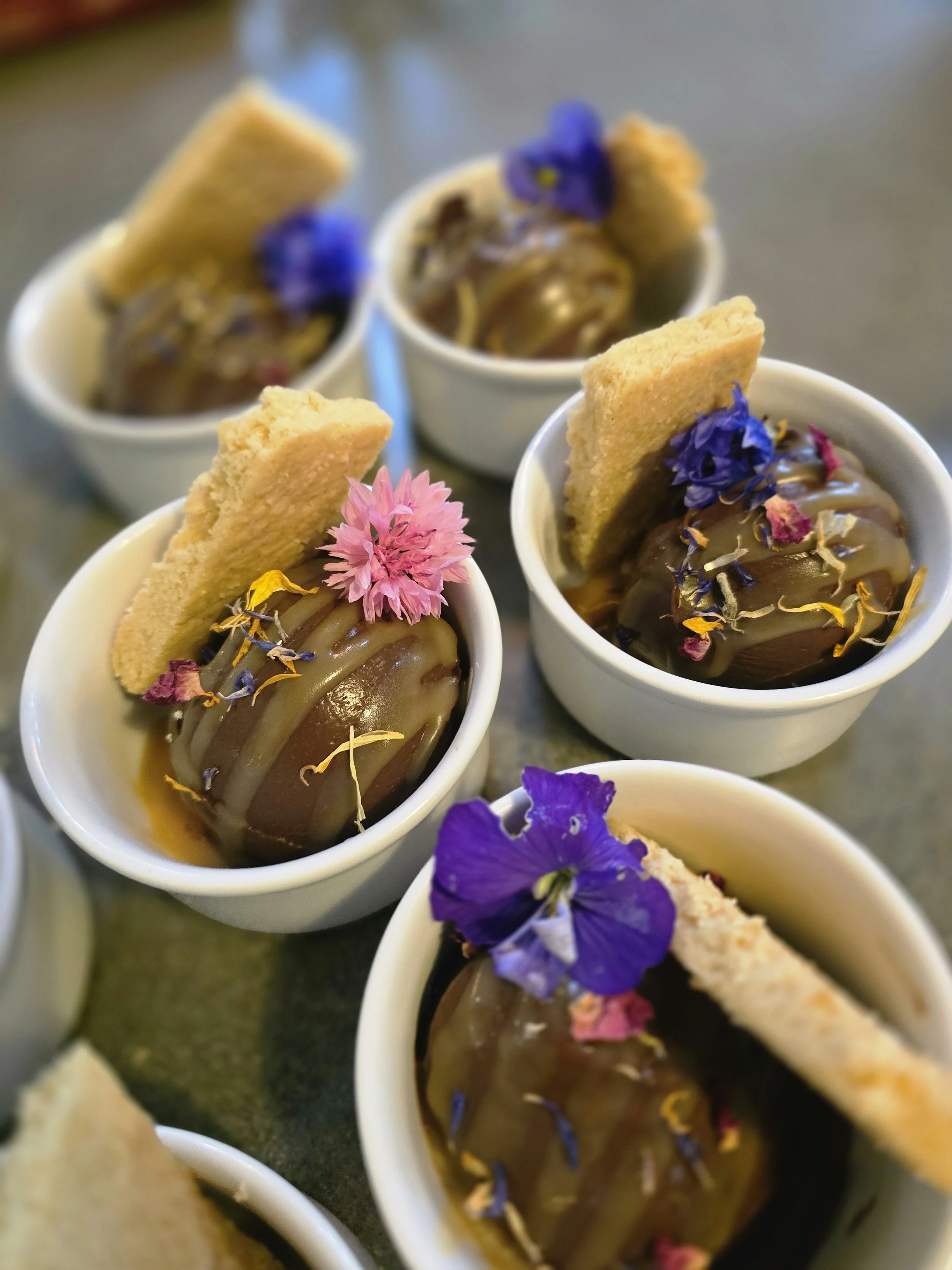 Chocolate pot, salted caramel, homemade shortbread