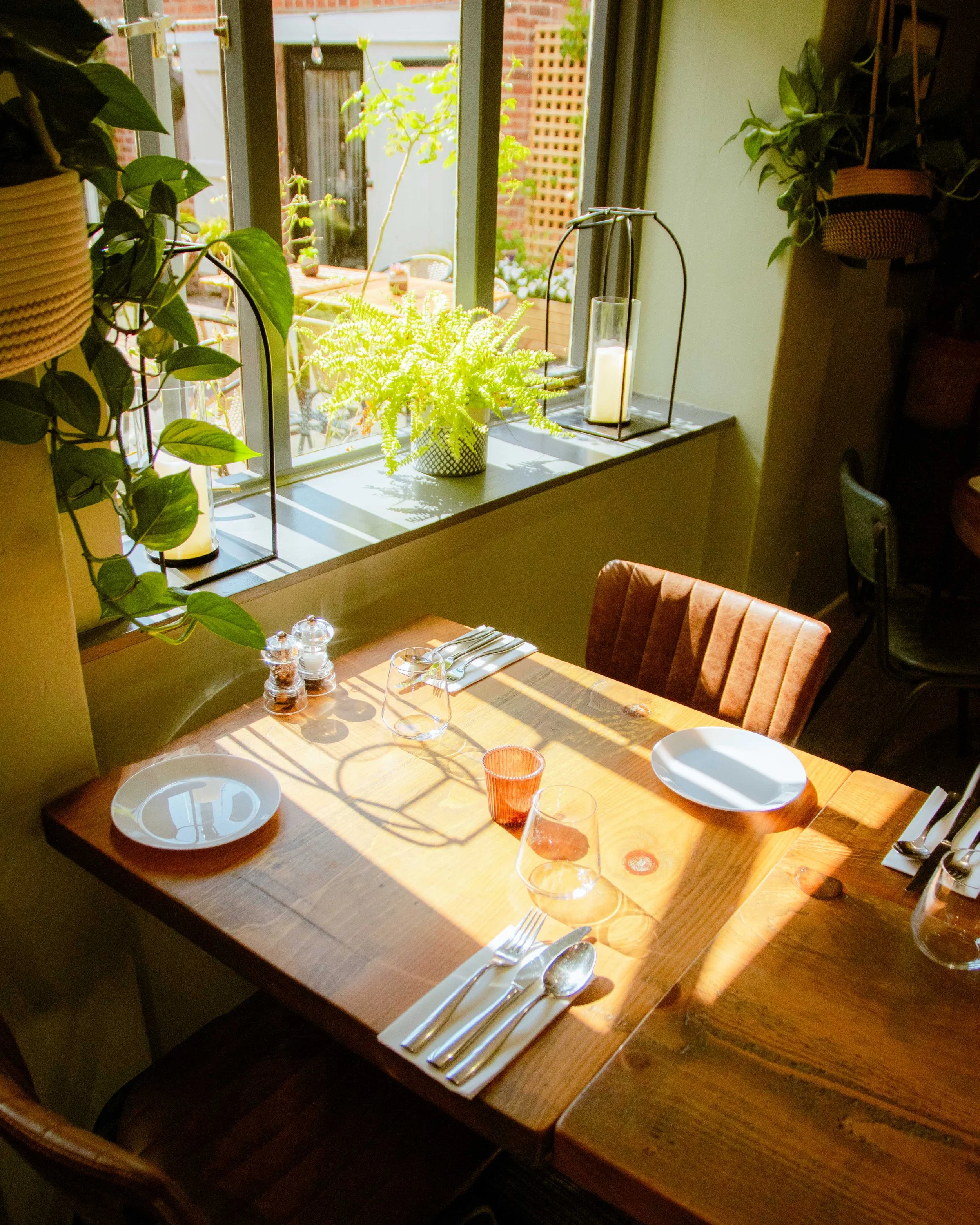Lowes restaurant compressed-16.jpg