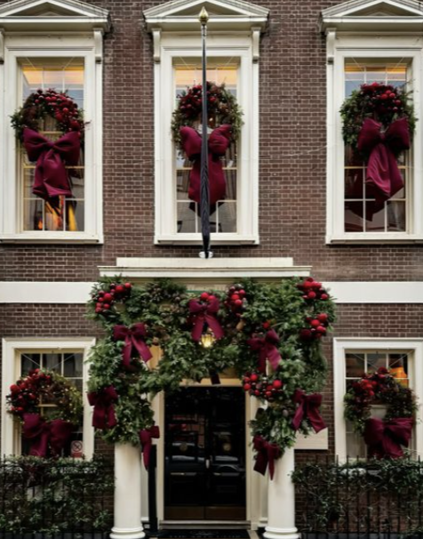 Christmas Decoration Tips London: Expert Ideas for Festive Styling at Home