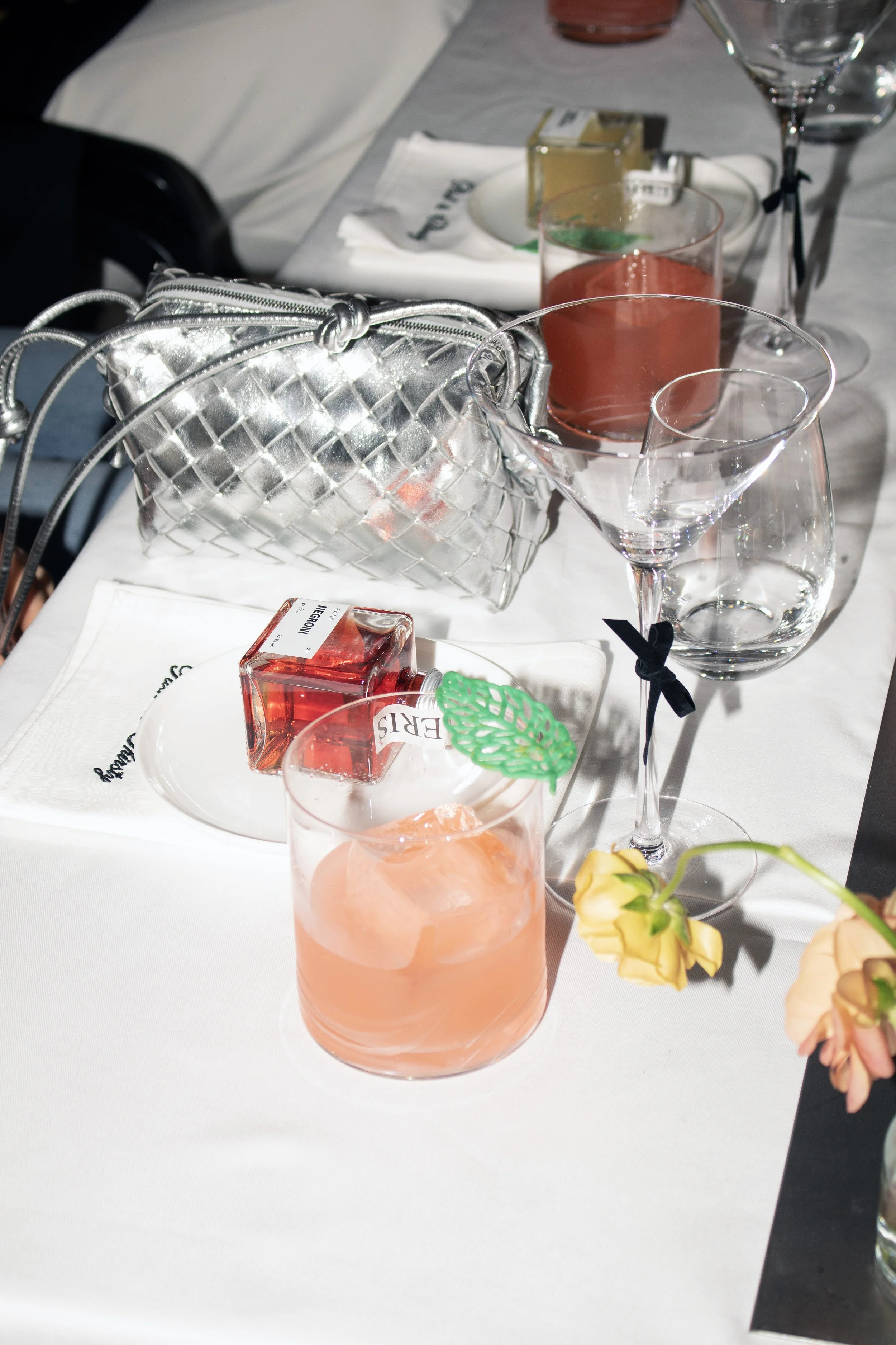 2025 London Event Flower Trends + What Actually Works in Dim Lighting