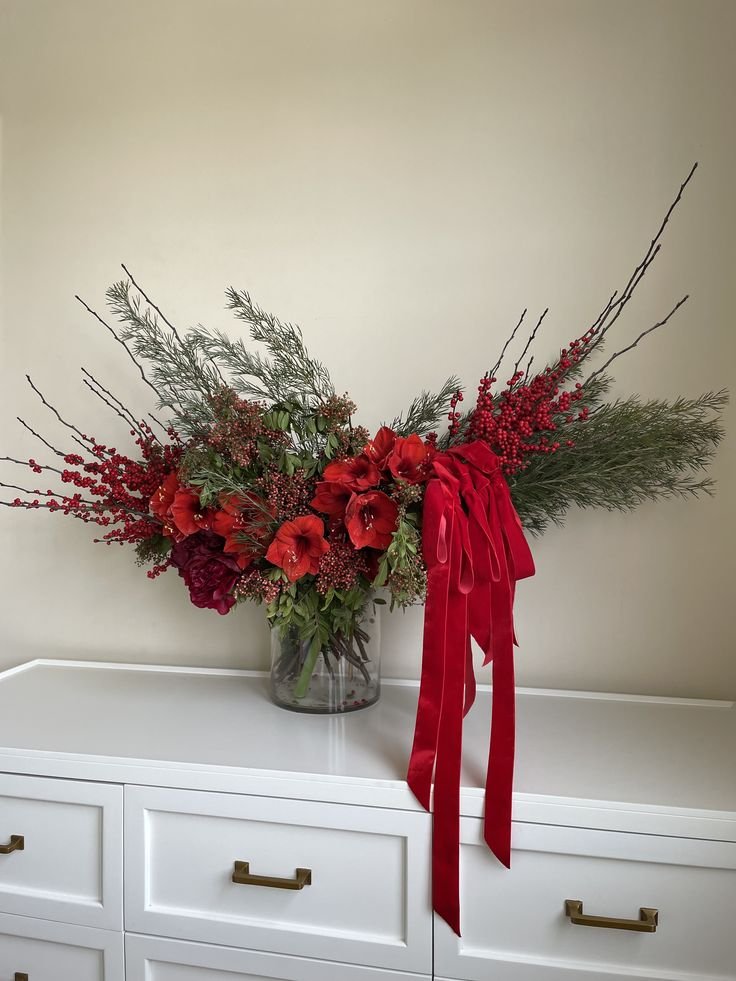 How to Decorate Your Home with Flowers this Christmas