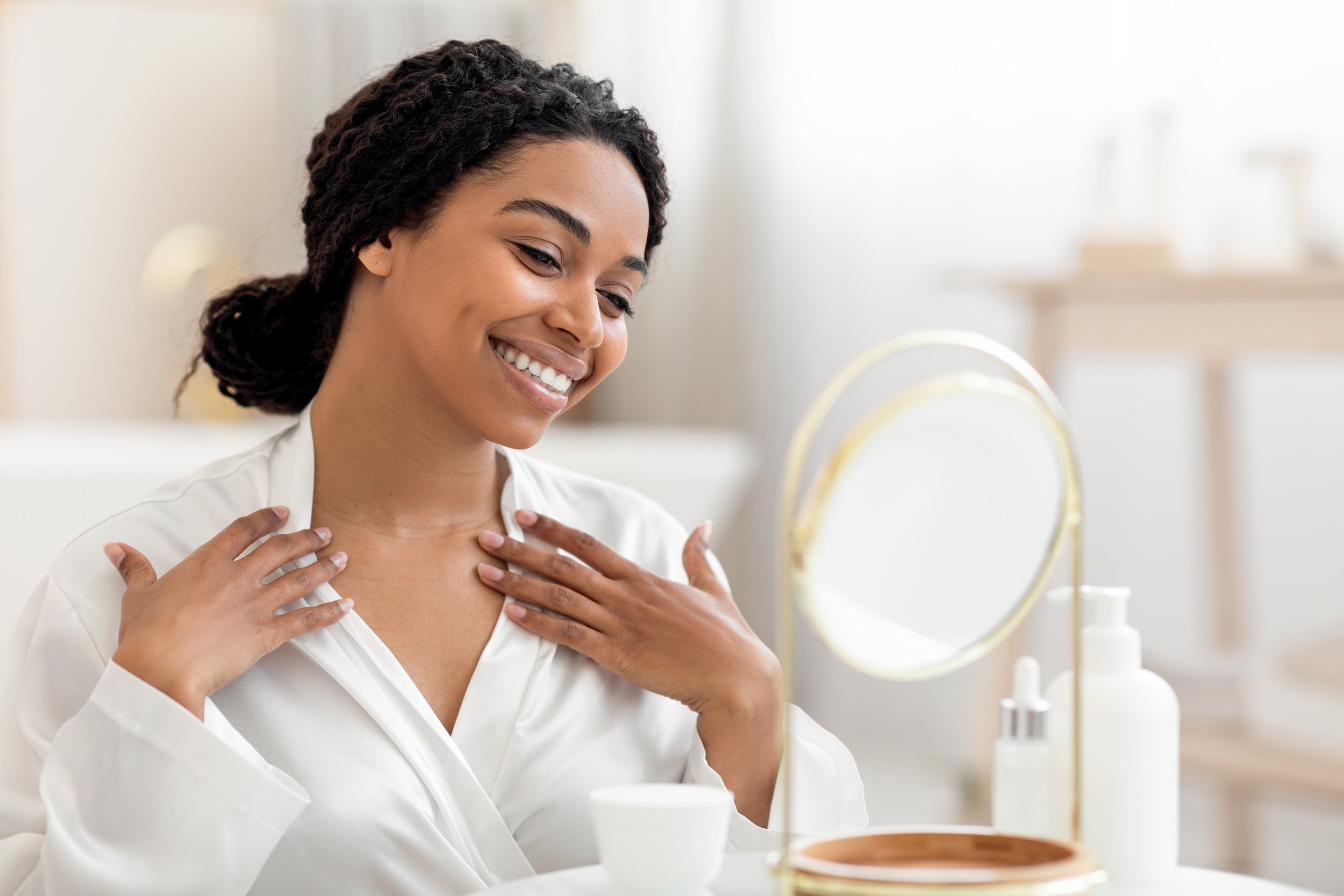 Neck Lift Without Surgery: How Quantum RF Tightens and Contours the Neck