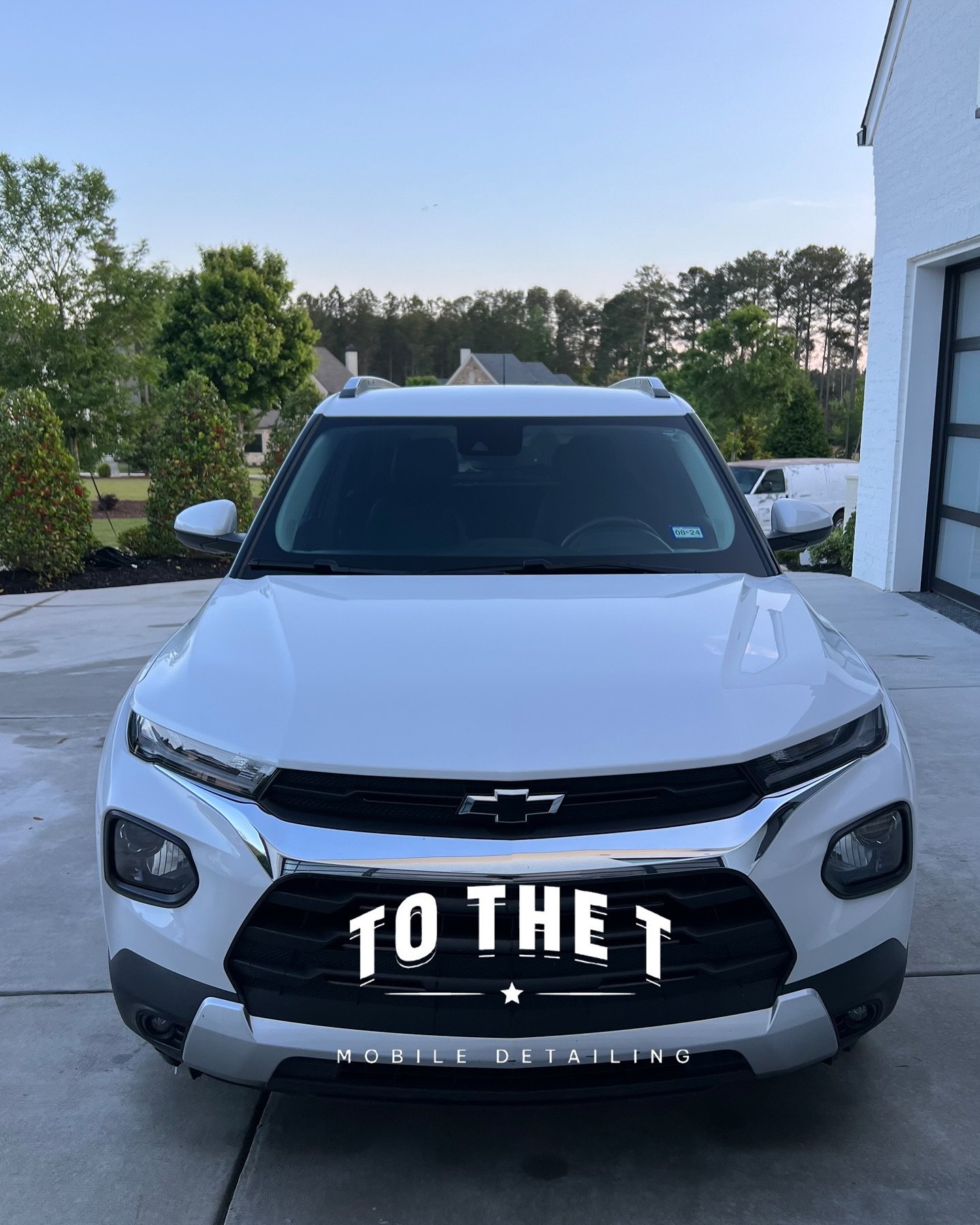 This Chevy Trailblazer got our Express Refresh In &amp; Out Detail, bringing back that crisp, clean look! ✨ A quick but thorough refresh to keep it looking its best! 🔥

Looking to give your ride the ultimate protection and premium care? We bring the