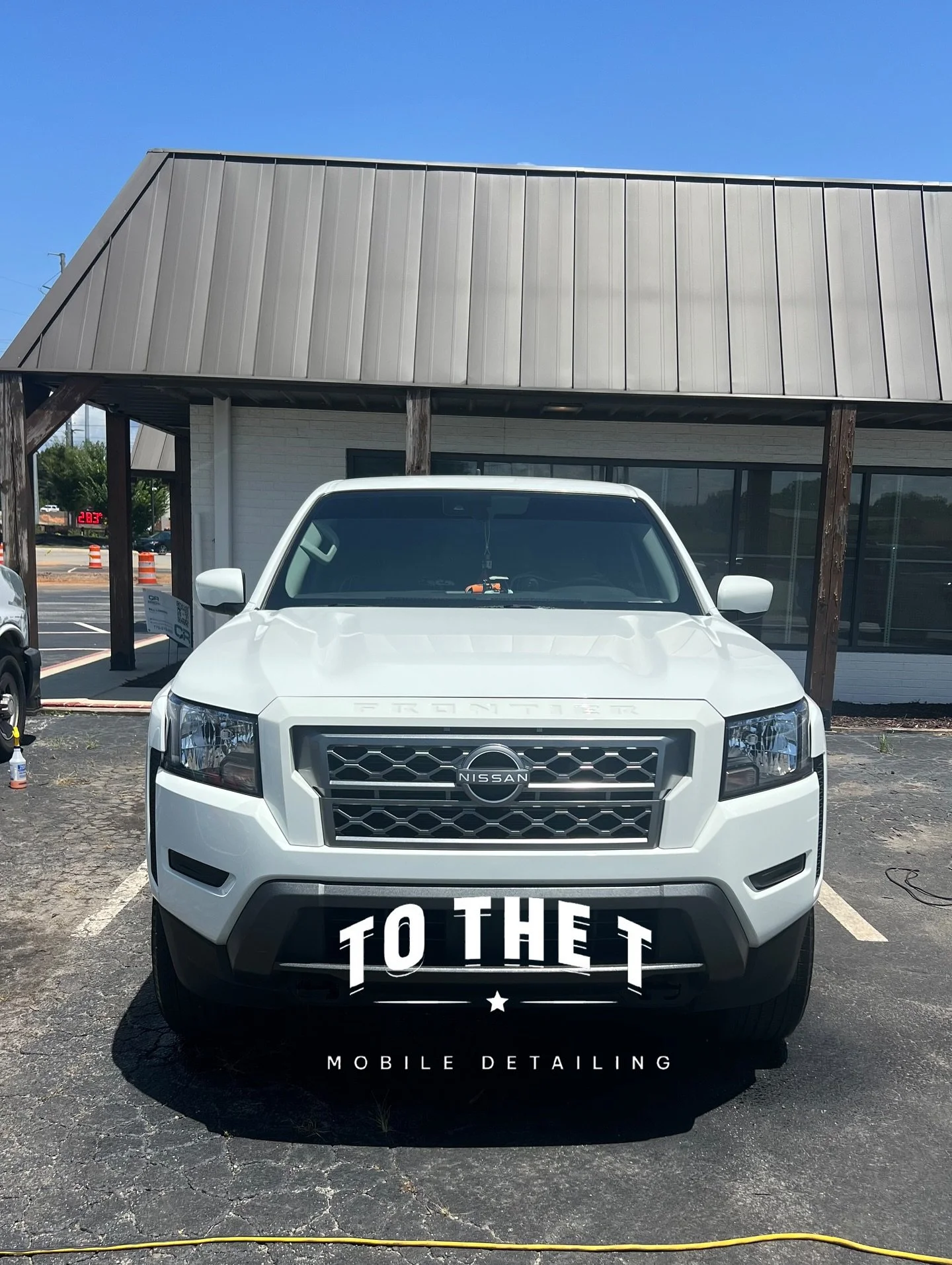 This Nissan Frontier got our Wash &amp; Wax treatment. Now it&rsquo;s shining like new with that deep gloss and smooth finish! 🪞 Perfect for protecting your paint and turning heads on the road!

Looking to give your ride the ultimate protection and 