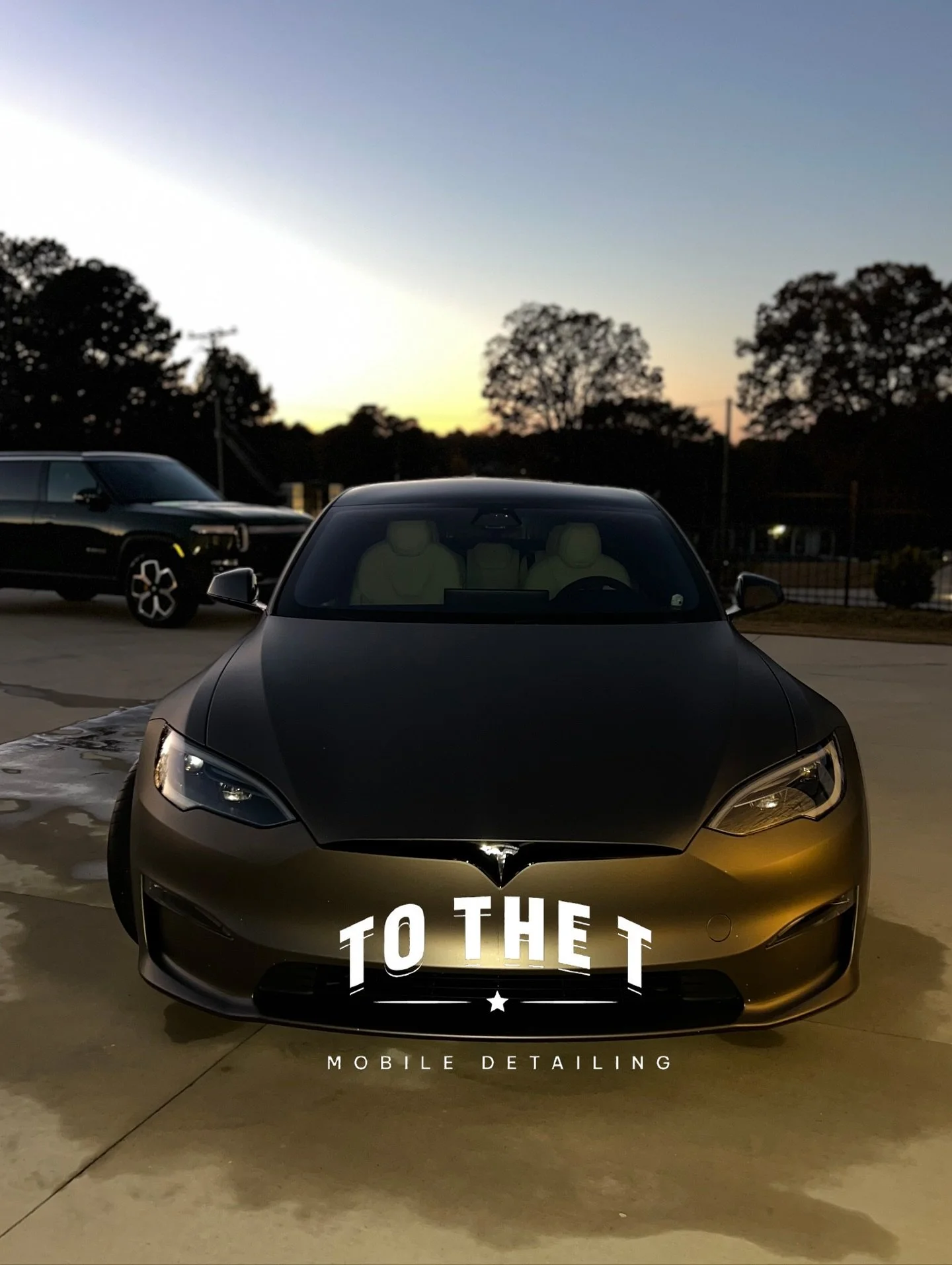 This Tesla Model S Plaid got our Express Refresh In &amp; Out Detail, bringing back that crisp, clean look! ✨ A quick but thorough refresh to keep it looking its best! 🔥

Looking to give your ride the ultimate protection and premium care? We bring t