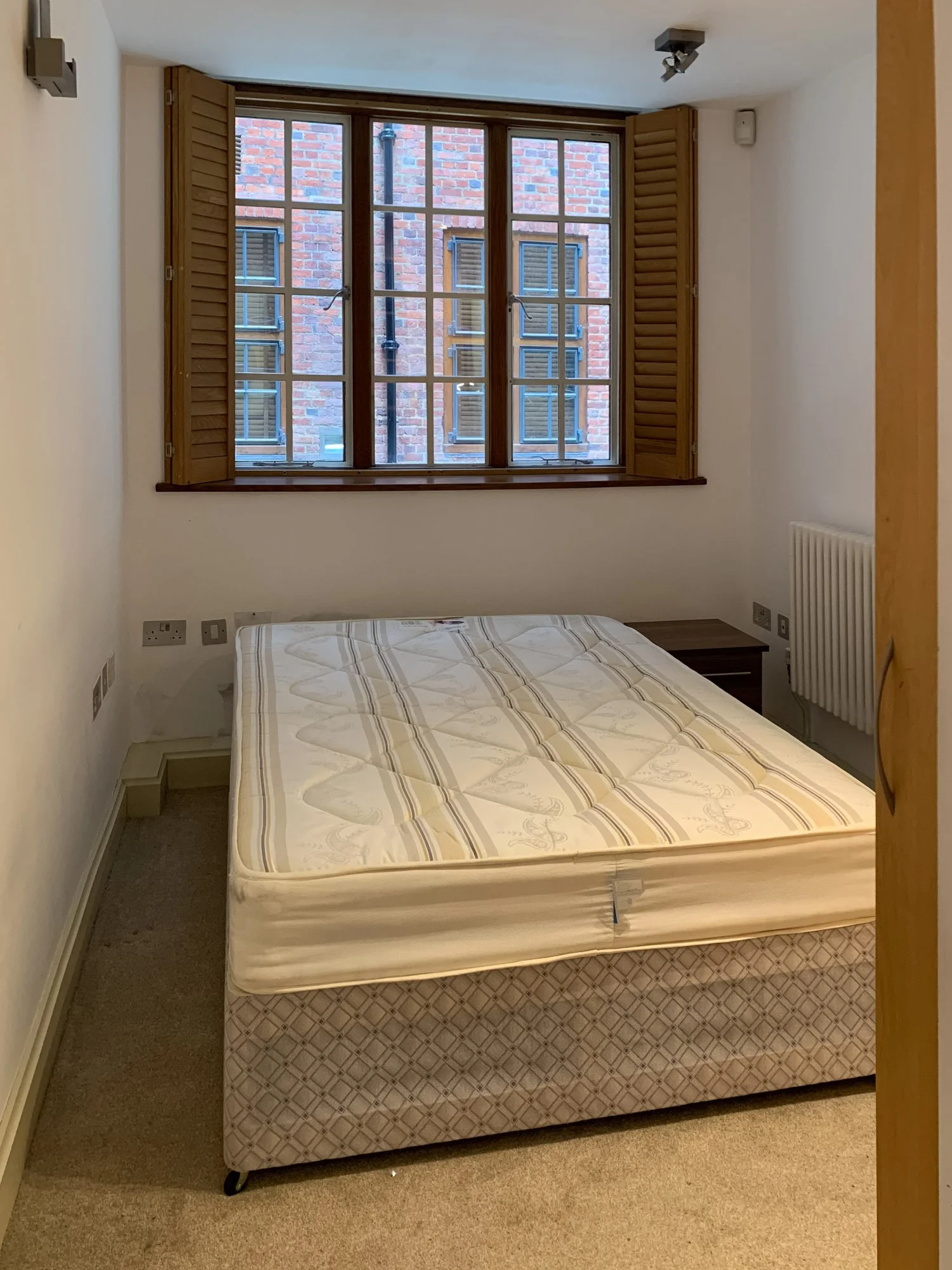 one-home-interiors-project-gough-house-fleet-street-london-bedroom2-before.jpg