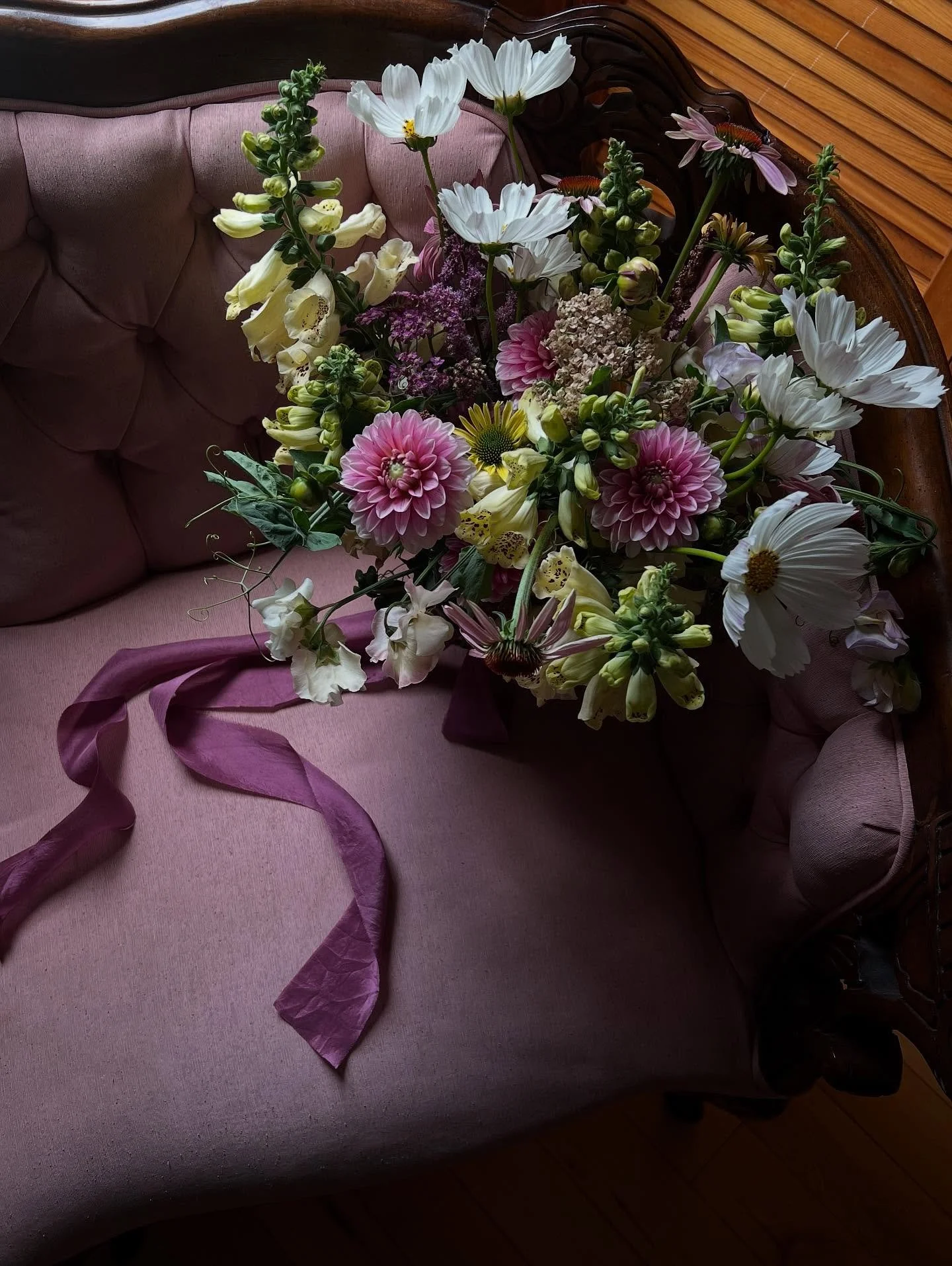 We&rsquo;ve got a beautiful elopement on the books for almost every week in July, and this 100% locally grown cutie is just the beginning. ✨

Dahlias, cosmos, foxglove, yarrow, coneflower, astilbe, and sweet pea on the vine wrapped in custom dyed sil