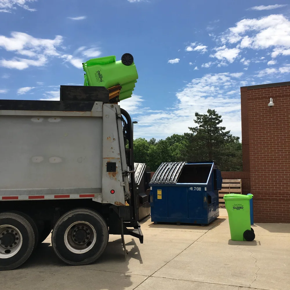 GoZERO collecting food scraps on route