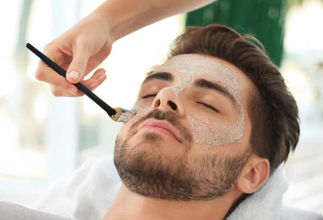 Men’s Haircuts and Grooming Services at Top Salons