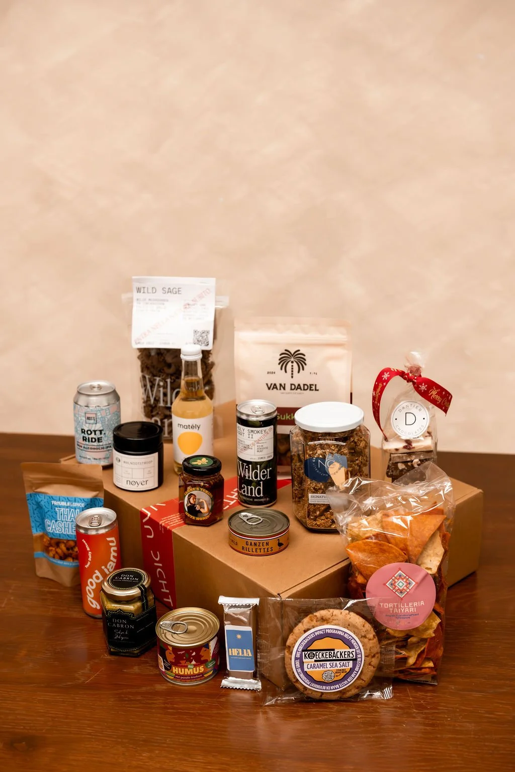 Een royaal cadeau vol unieke, ambachtelijke ontdekkingen.