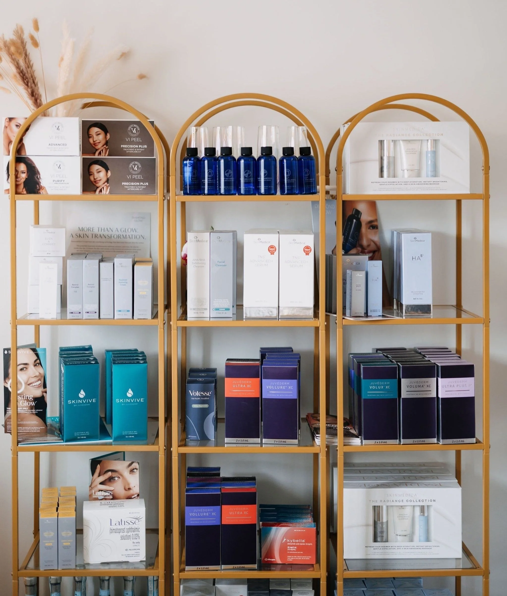 Glow Up Beauty Bar