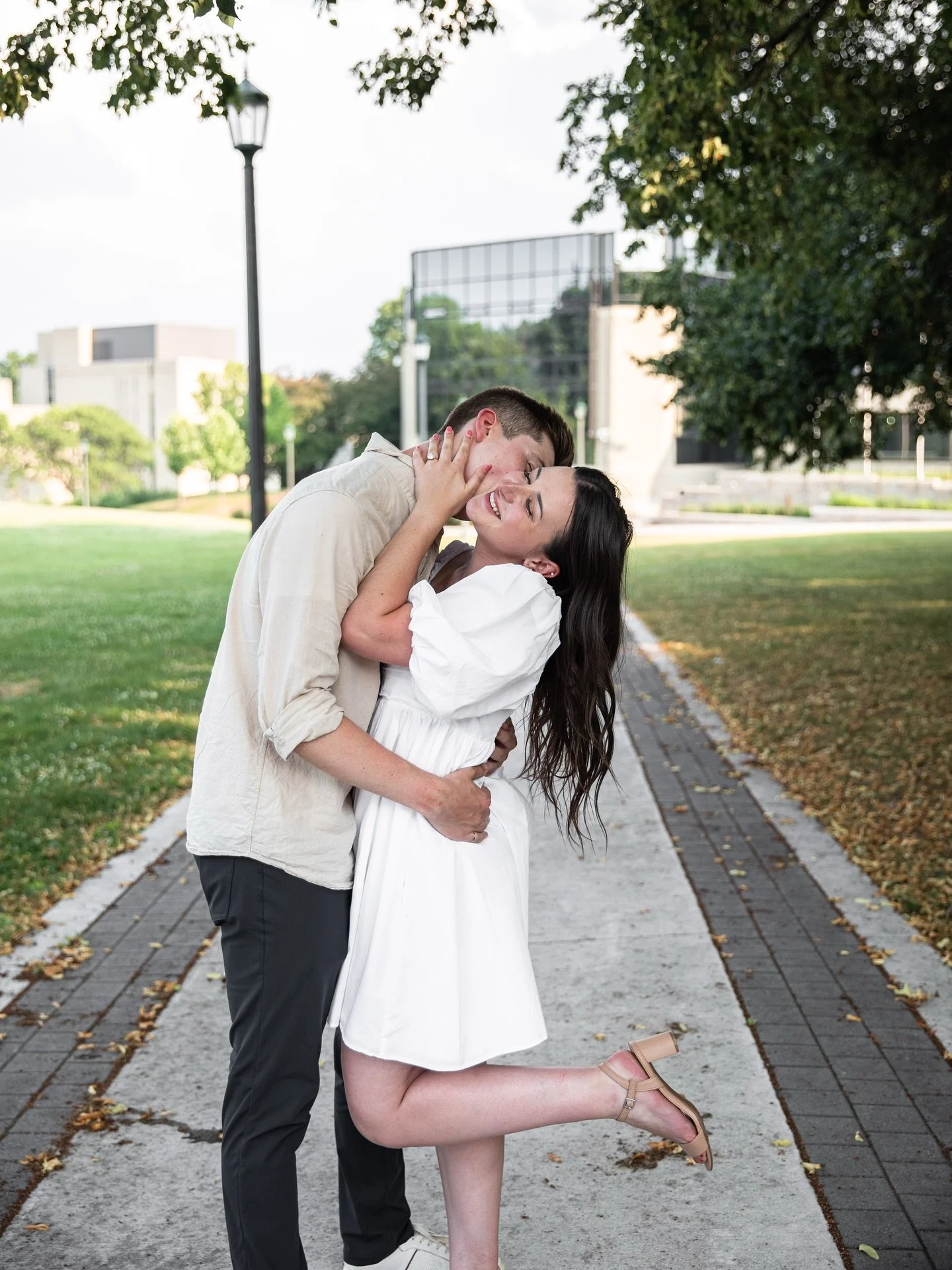 V&amp;G 🍾 
Feeling grateful to be part of this special moment. Quick-thinking saved the day when a strong gust of wind knocked over the display just before the couple arrived - thanks to his friend who helped set it up and my speedy recovery efforts