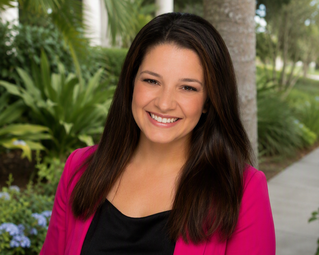 Headshot of Evelyn Darbut