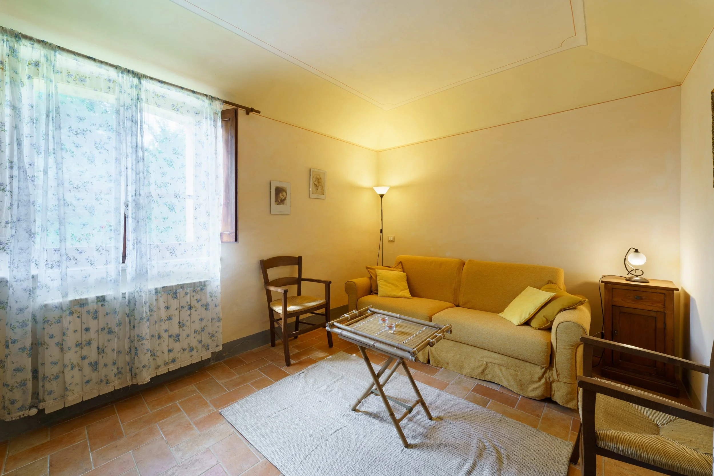 livinrgoom Basilico.jpg