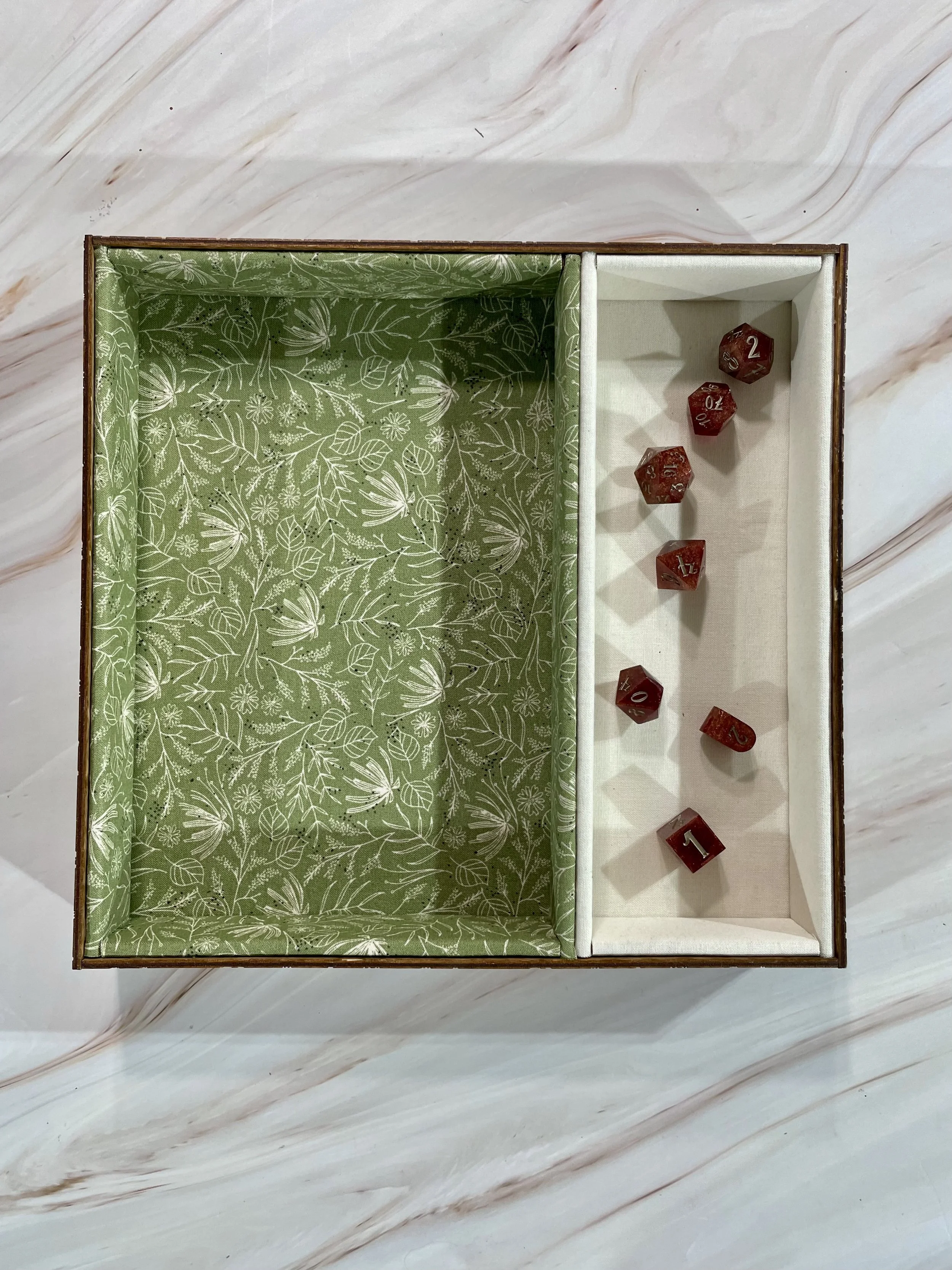 Feywild Blossoms (Floral Exterior) Double Dice Tray