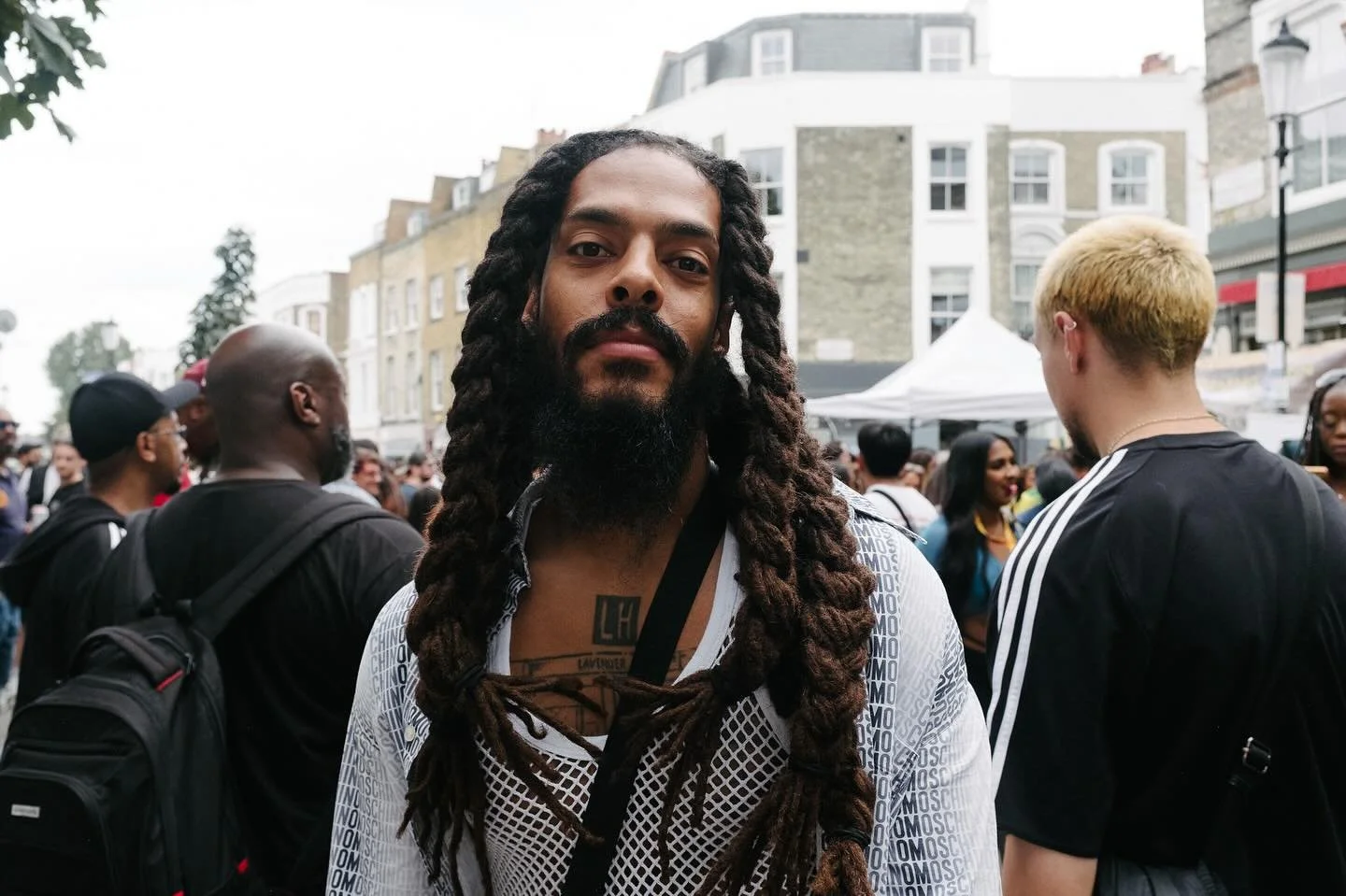 @bobbyvylan Notting Hill Carnival, 2025.
Thought the man deserved his own post.

&mdash;&mdash;

#SPiCollective  #eyeshotmag #canpubphoto #burnmyeye #street_avengers #thephotosector #framelinesmag #streetizm #streetsygram #street_badass #shinyhappyst