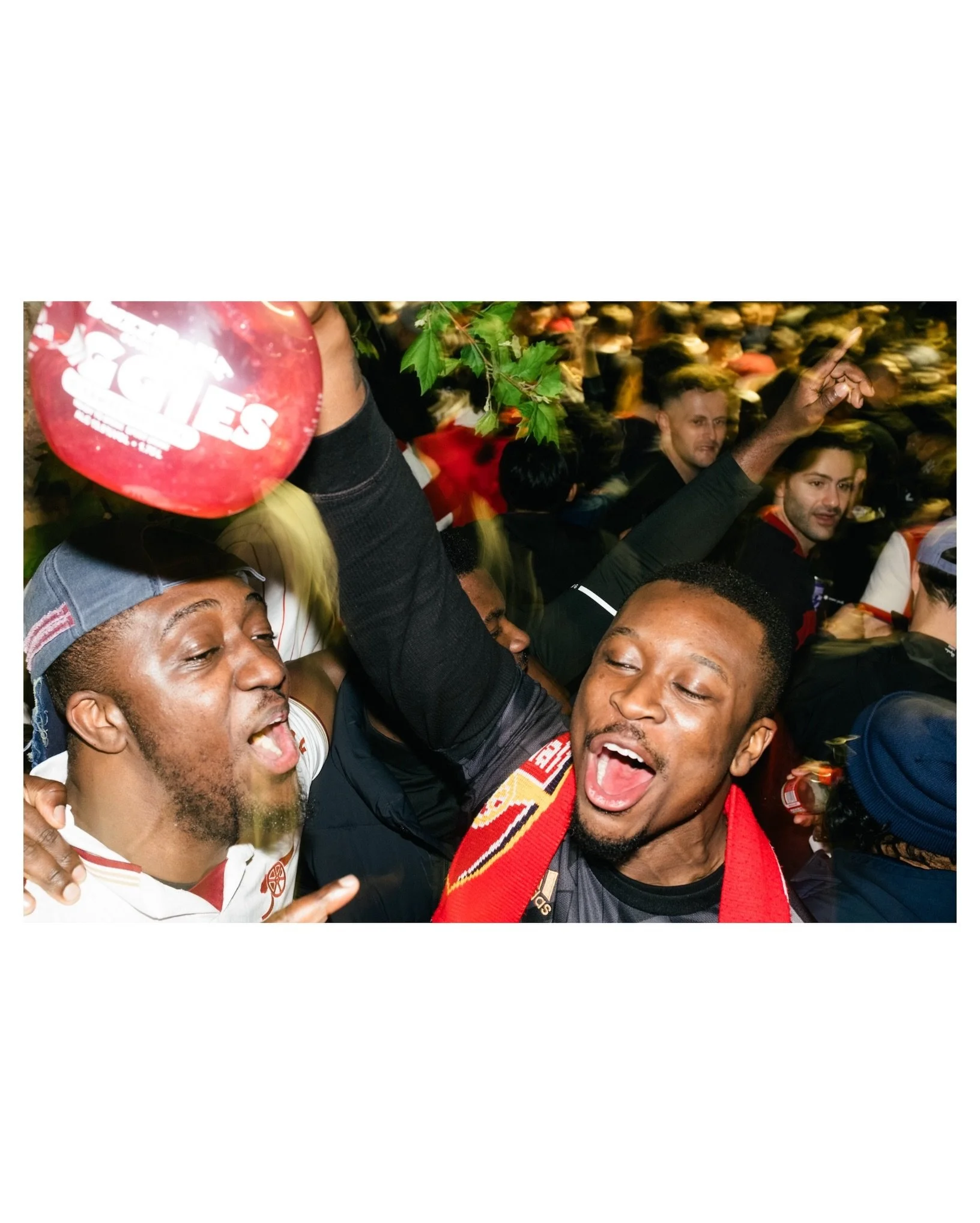 Euphoria. Party on the streets of London.
#arsenał #afc #champions