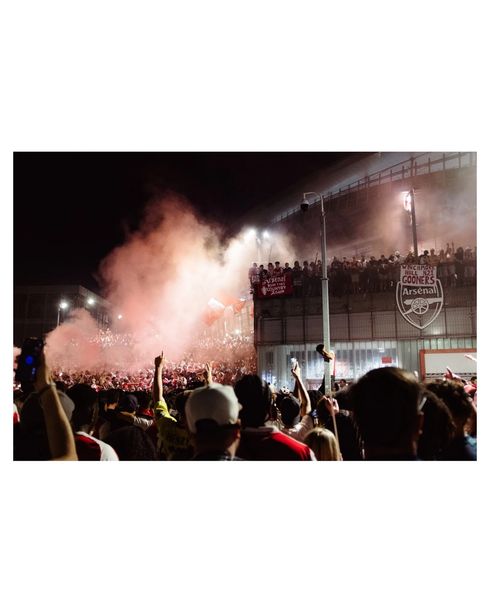 The night we lifted the trophy. New blog post coming tonight.

#Arsenal #FootballCulture #NorthLondon