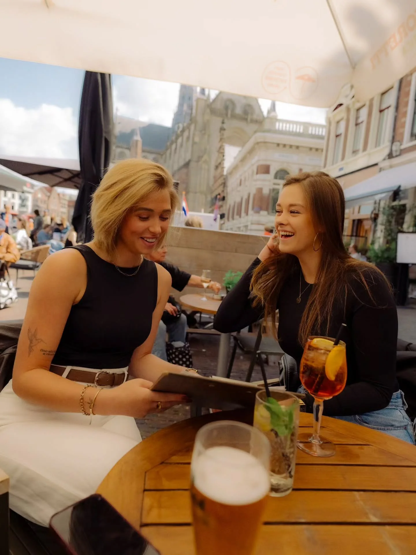 Kan jij ook nooit kiezen wat je wil eten? 😋❔

Geen zorgen bij ons kan je elke dag terecht! Dan kan je alles een keer proberen! 📅🔥