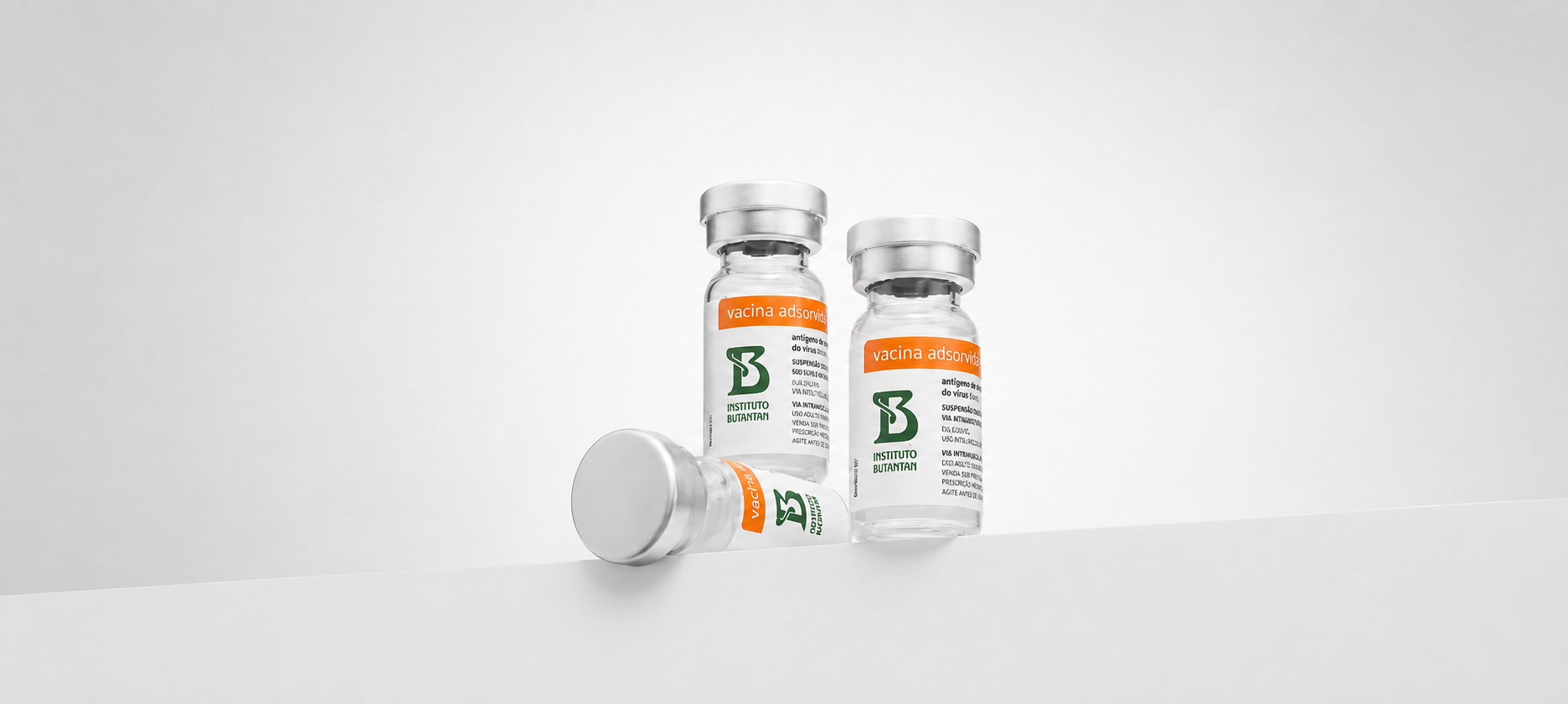 [IA] Vaccine vial developed for the Butantan project. | Image created with support from