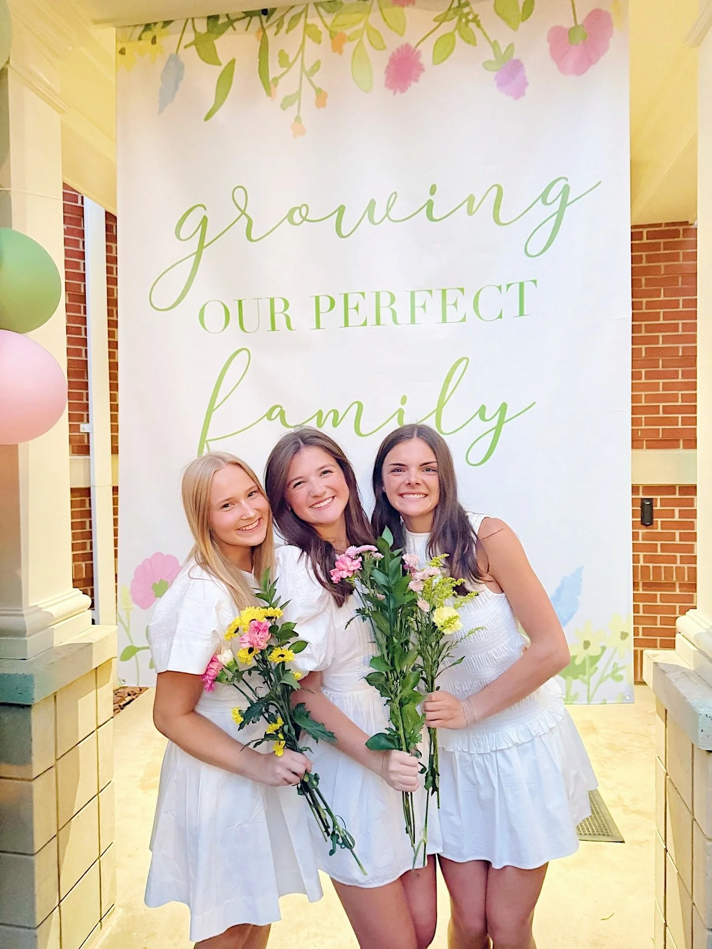 Grew our perfect families!! The sweetest night celebrating how this sisterhood truly is forever!! 🩷🌷😊💐💛 

#GammaRhoLovesYou #AuburnZeta