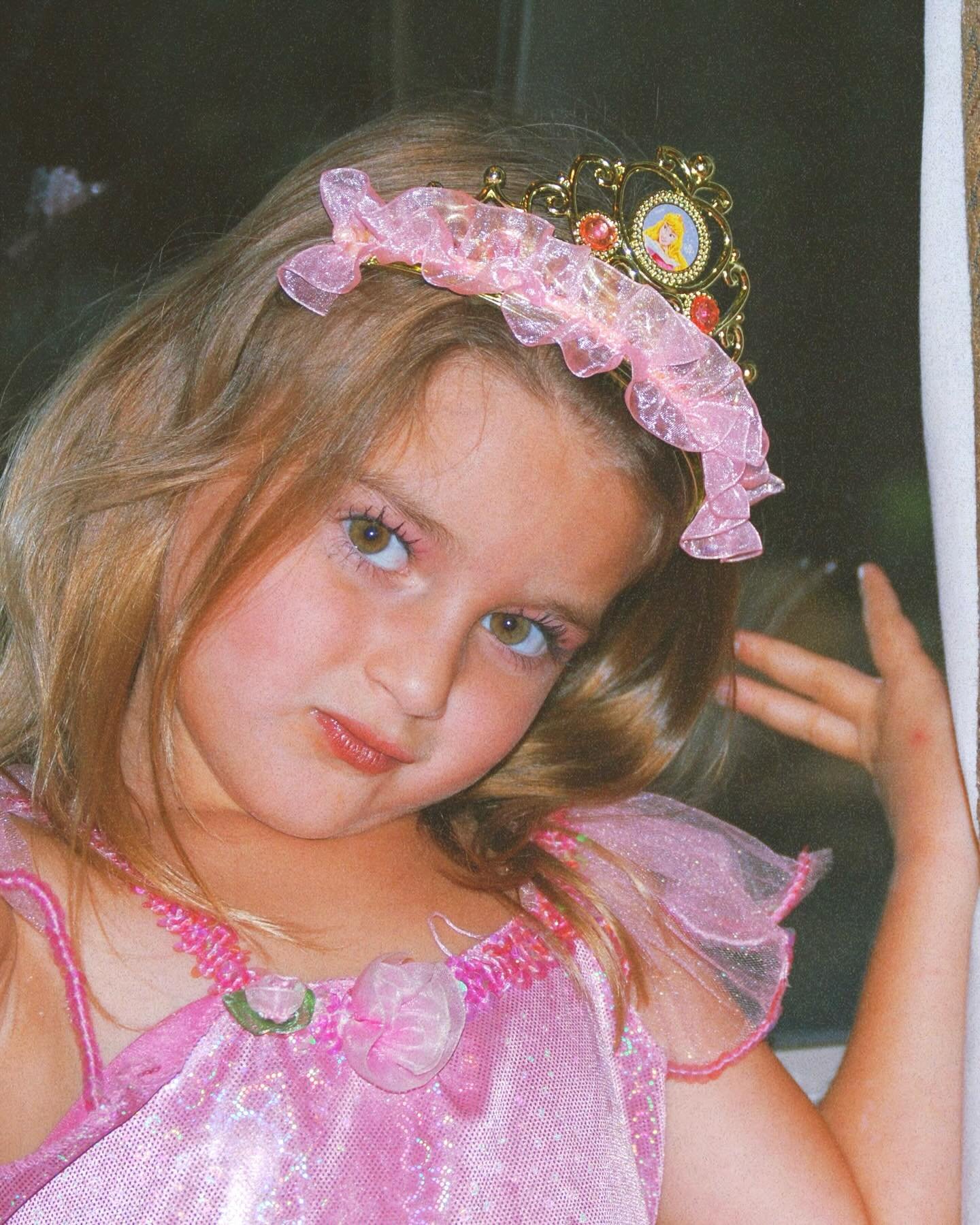 Born to be a ZTA!!! &amp; always fit for a crown! 👑💓

#AuburnZTA #GammaRhoLovesYou