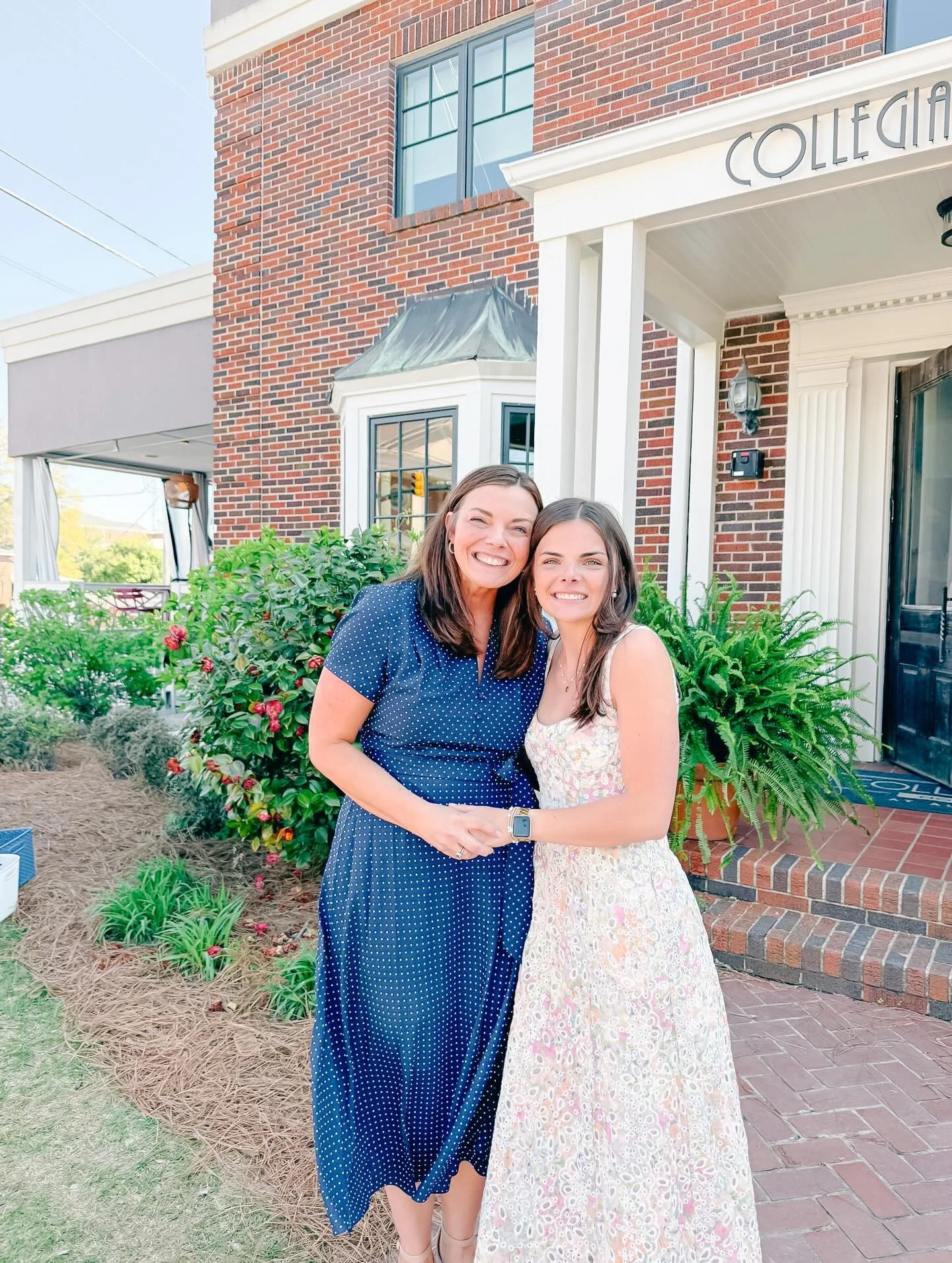 This one goes out to the Moms!!! Happy Moms Weekend! 🌷🤍

#AuburnZeta #GammaRhoLovesYou