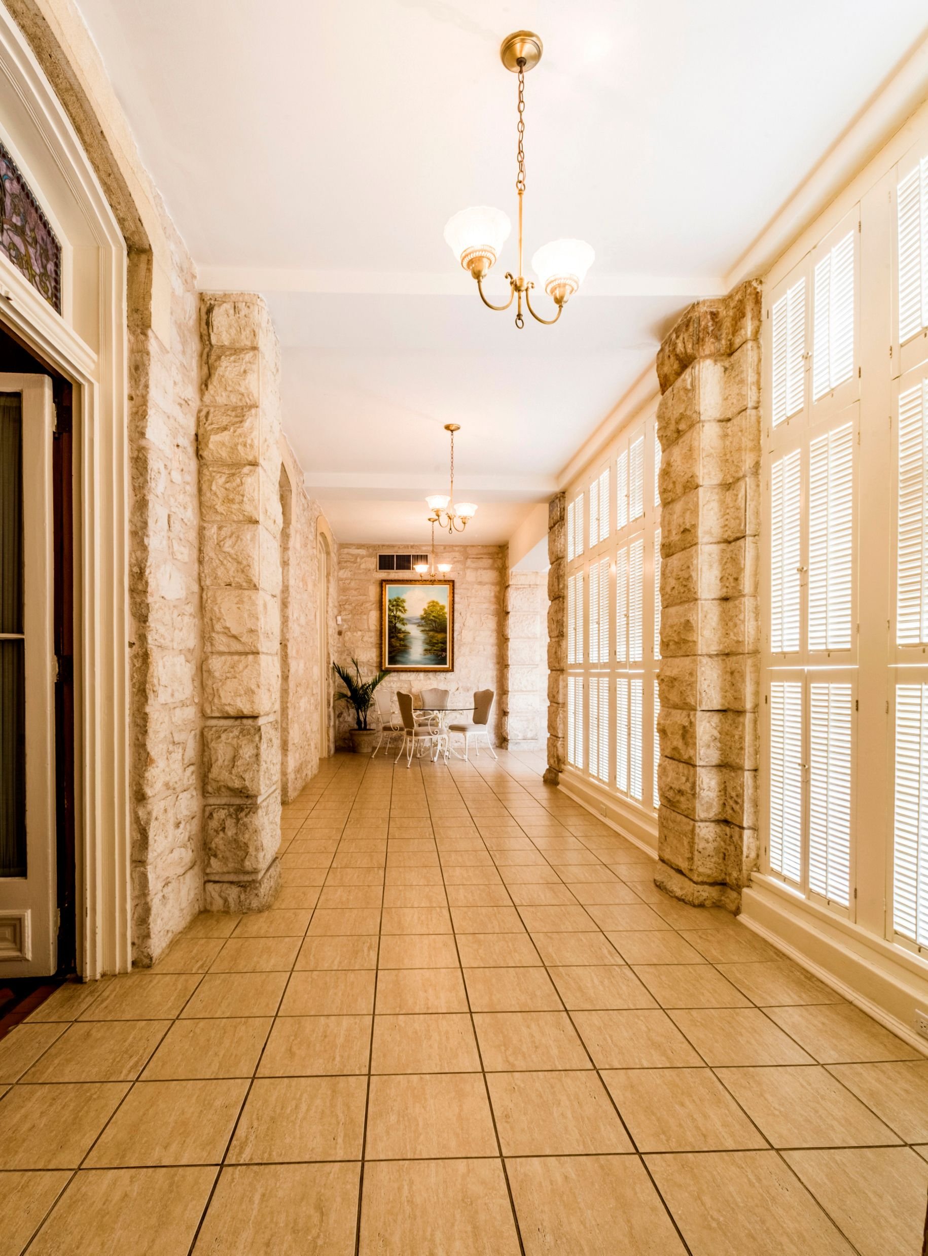 Chateau+Bellevue-MedREZ-2_DxOVP.jpg