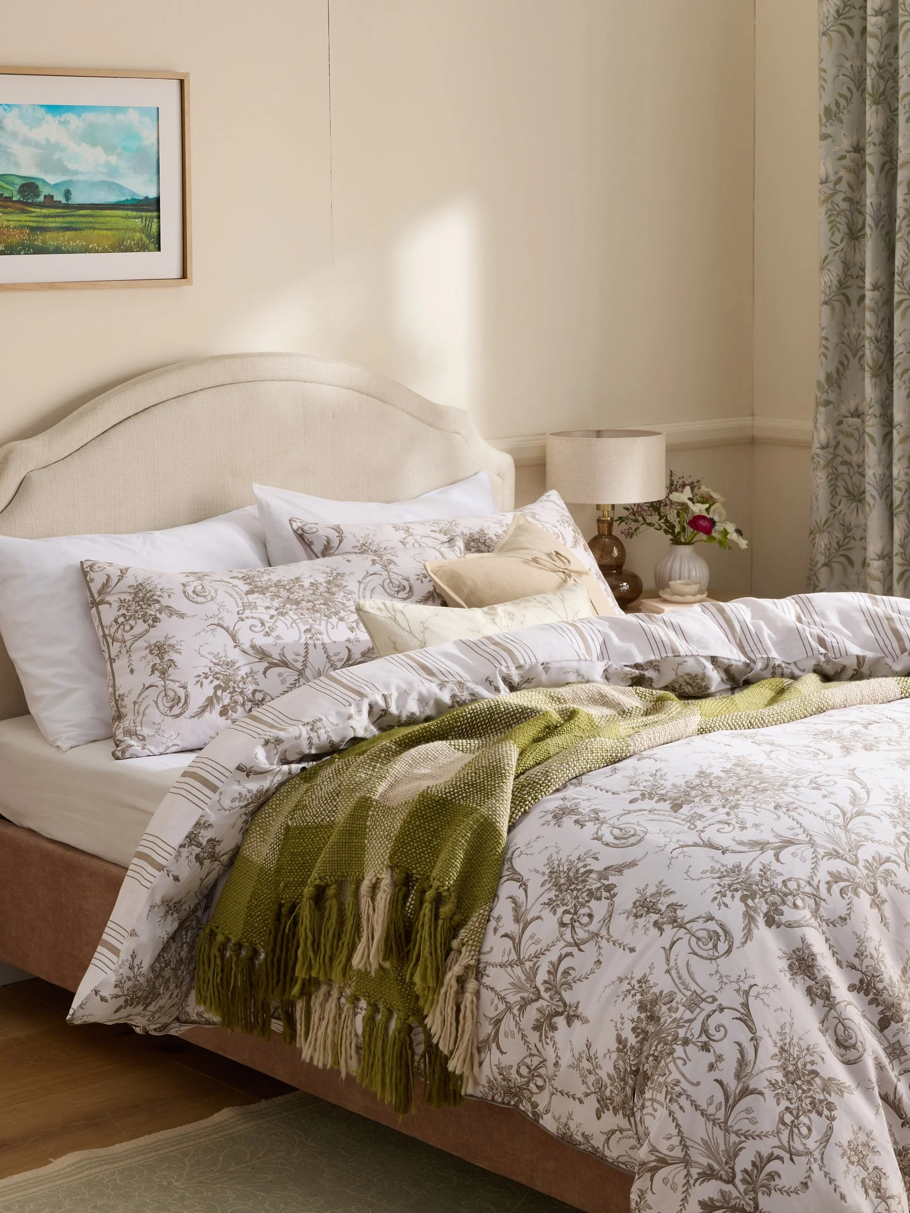 LAURA ASHLEY G27_SS_ITY60557_SM_001.jpg