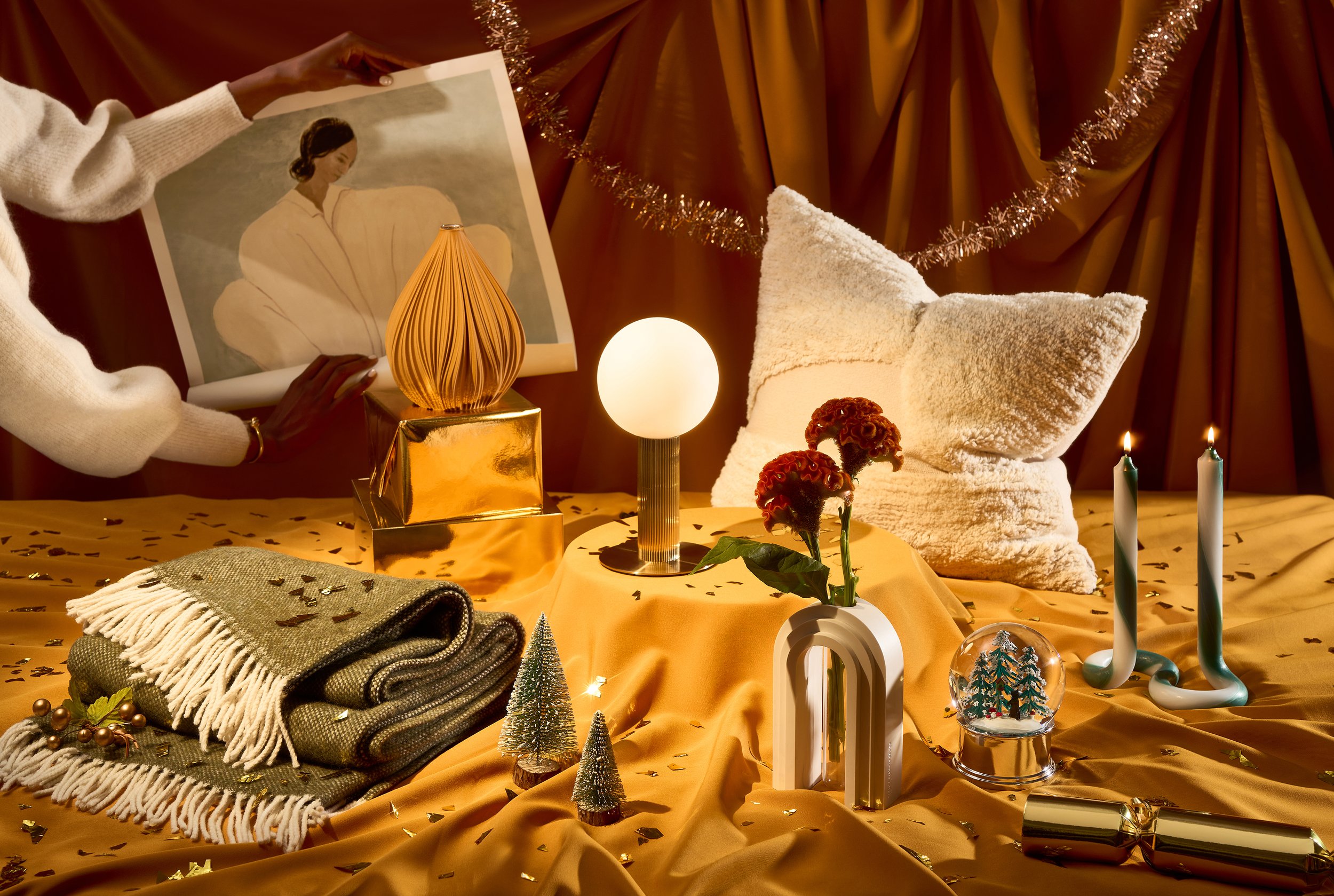 XMAS-IN-JULY_Shot-2-Gifts-For-The-Home_LB02_LS.jpg