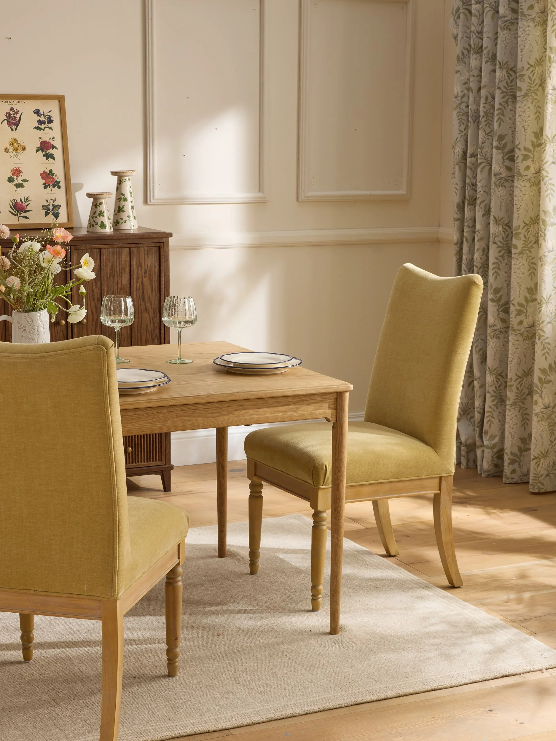 LAURA ASHLEY G27_SS_ITV66629_SM_001.jpg