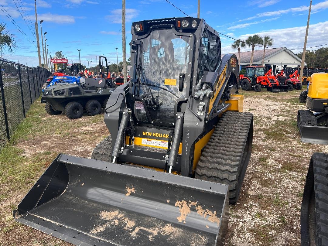 C332 New Holland Skid Steer