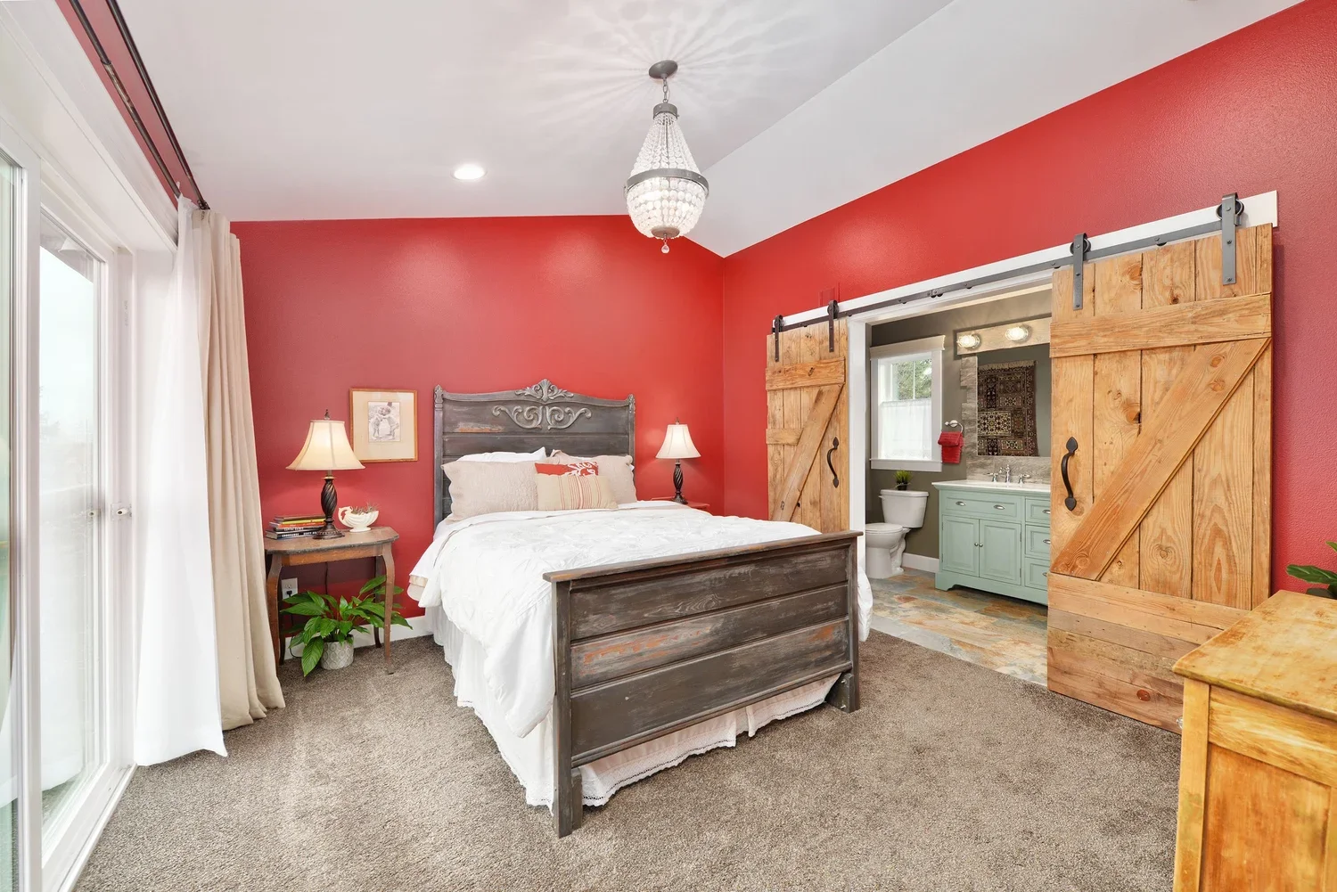 Blend Old and New for Soulful Spaces: The Art of Rustic Interior Design