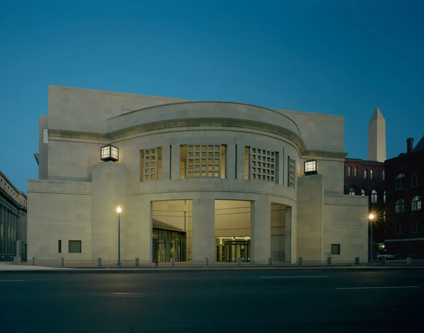 Holocaust Museum Bus Trip