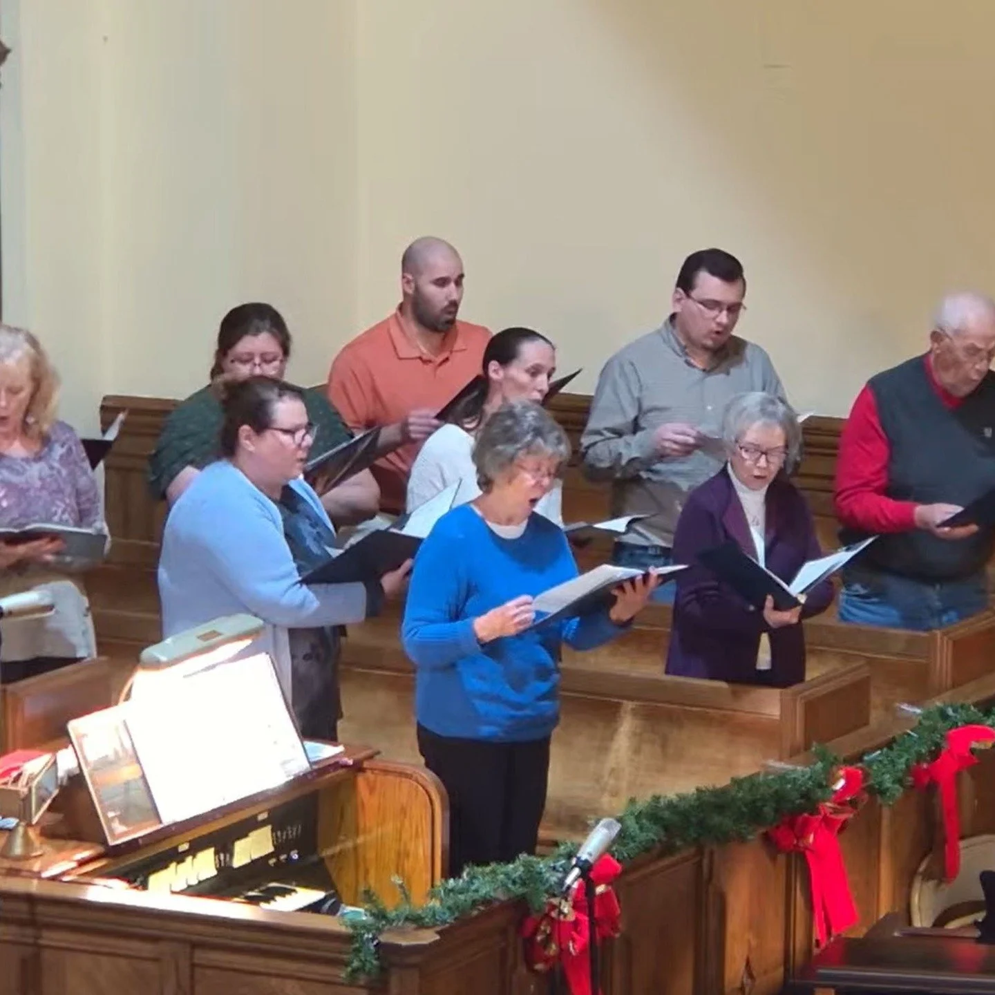 Pausing to Give Thanks

Thank you to everyone who came together this evening to help each other pause from the rest of the life's demands and take time to give God thanks!

We wish everyone a very blessed and happy Thanksgiving!

View the worship ser